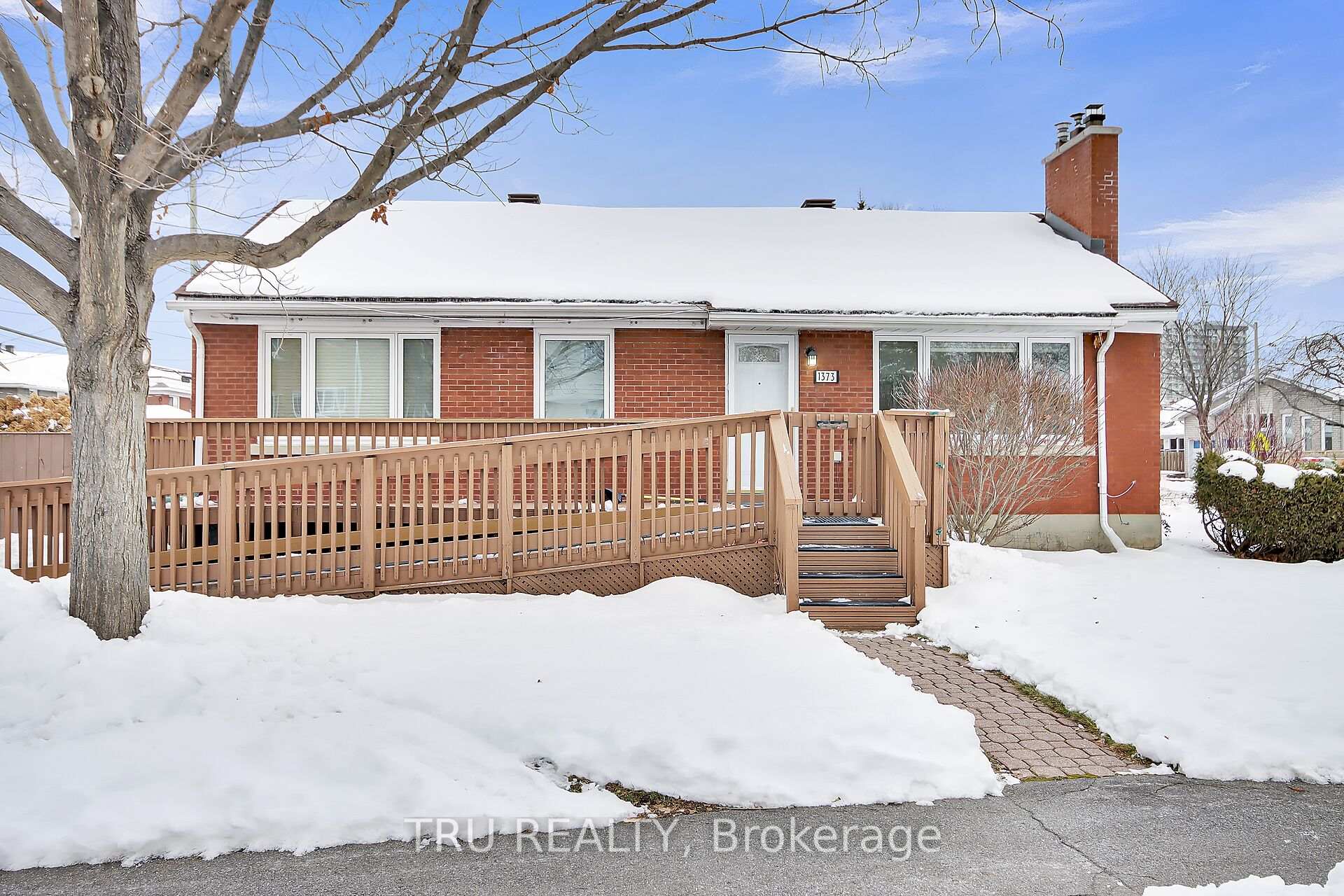 Photo 1 of 1373 Laperriere Avenue, Ottawa, Carlington — HOMEH