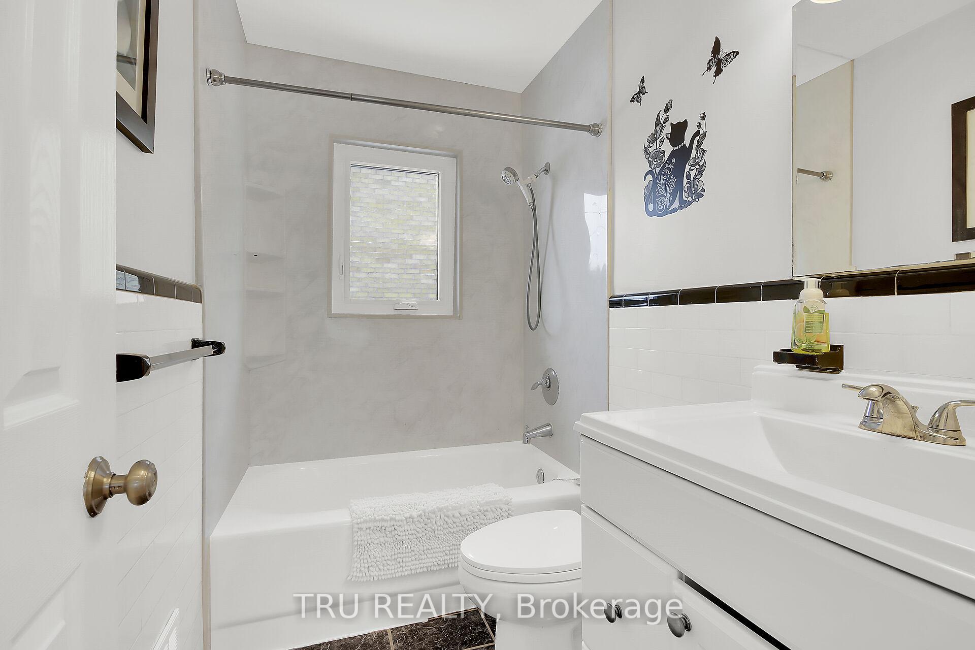 Photo 14 of 1373 Laperriere Avenue, Ottawa, Carlington — HOMEH