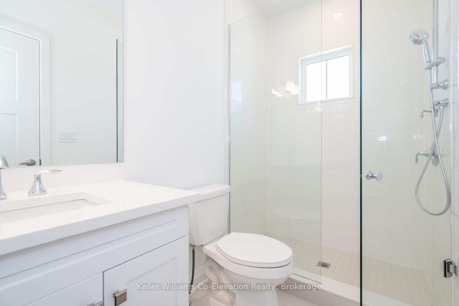 Photo 23 of 30 Danielle Crescent, Midland — HOMEH