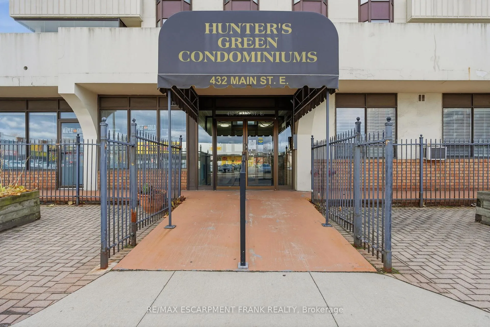Photo 3 of Unit 902, 432 Main Street E, Hamilton, Stinson — HOMEH