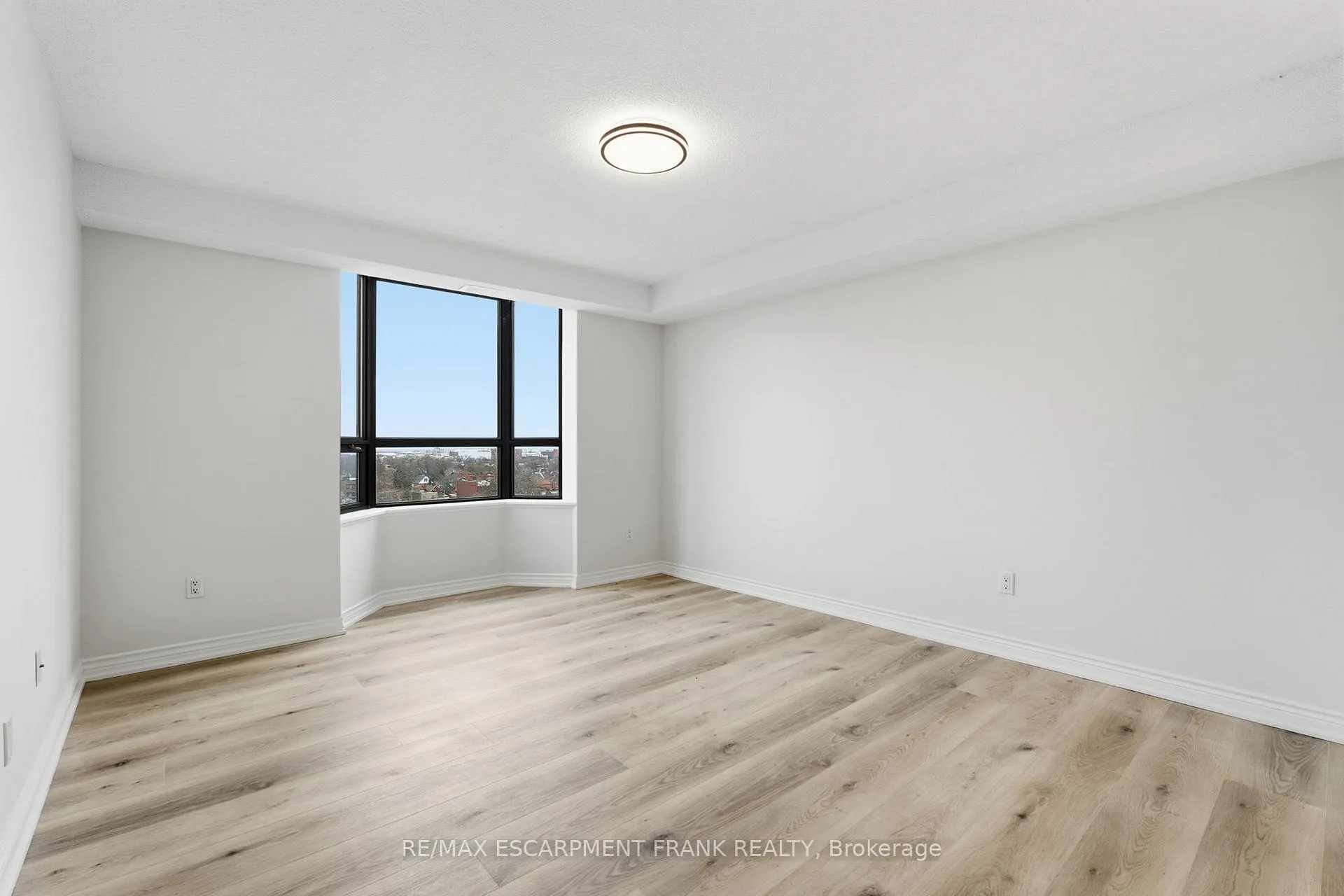 Photo 24 of Unit 902, 432 Main Street E, Hamilton, Stinson — HOMEH