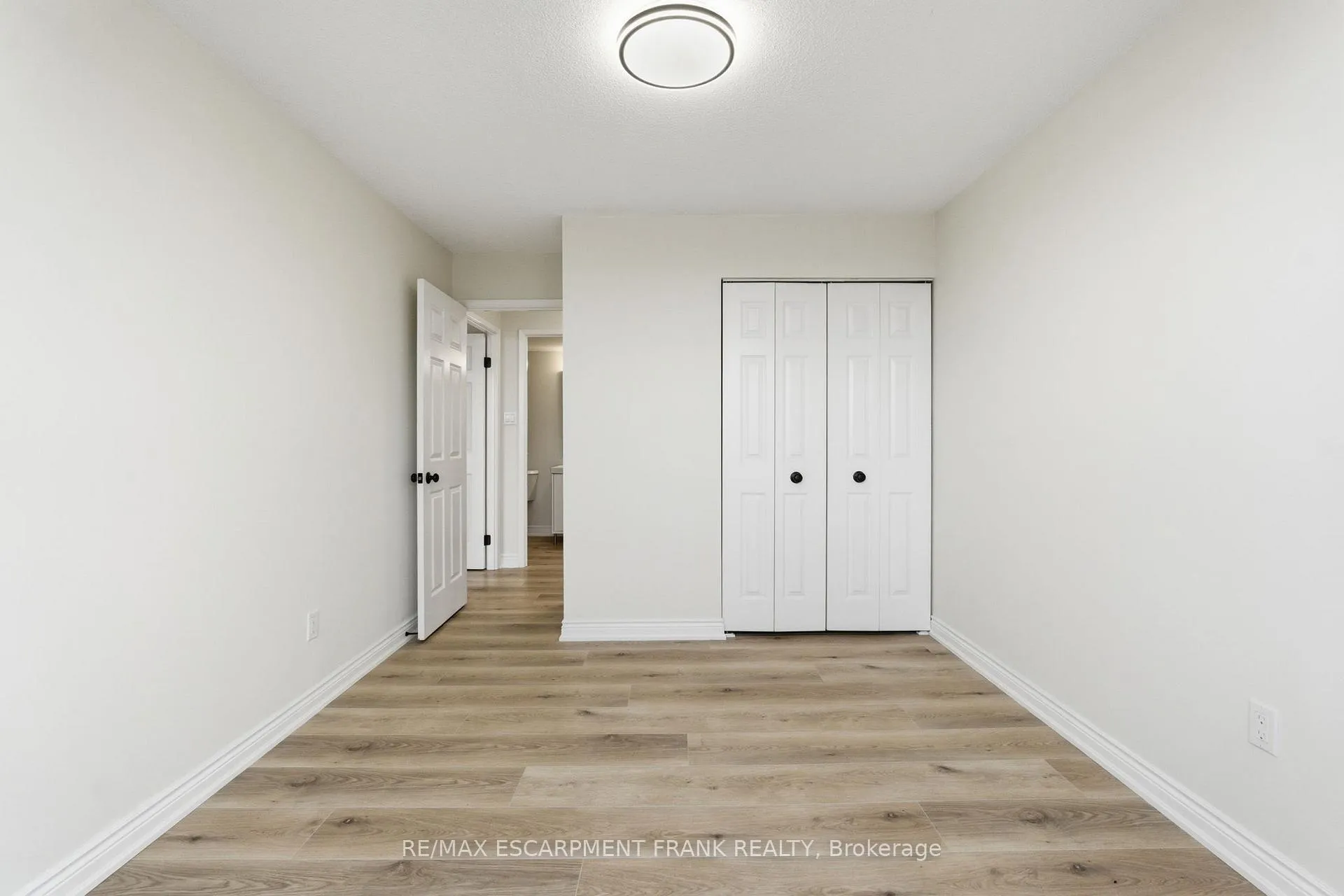 Photo 34 of Unit 902, 432 Main Street E, Hamilton, Stinson — HOMEH