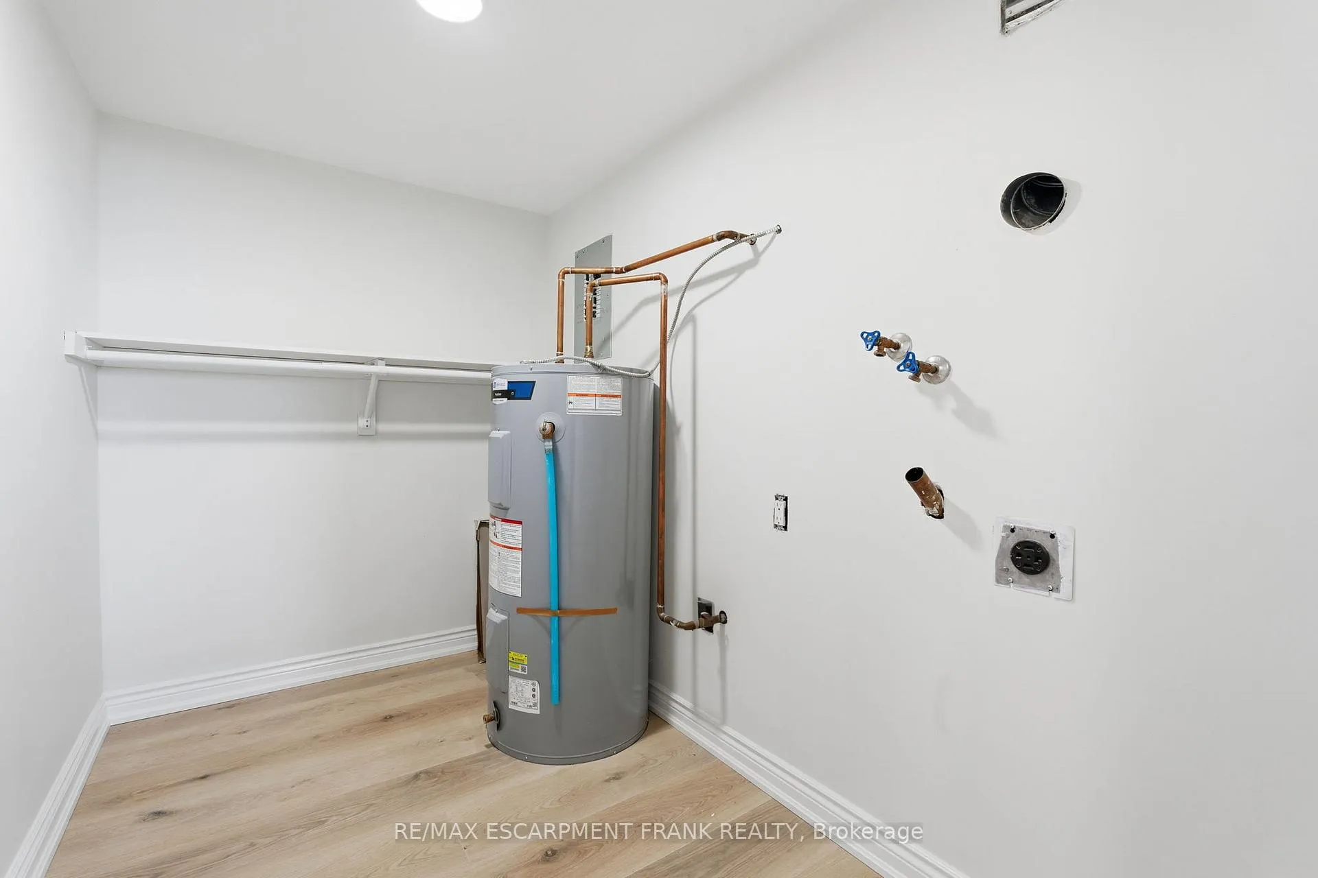 Photo 38 of Unit 902, 432 Main Street E, Hamilton, Stinson — HOMEH