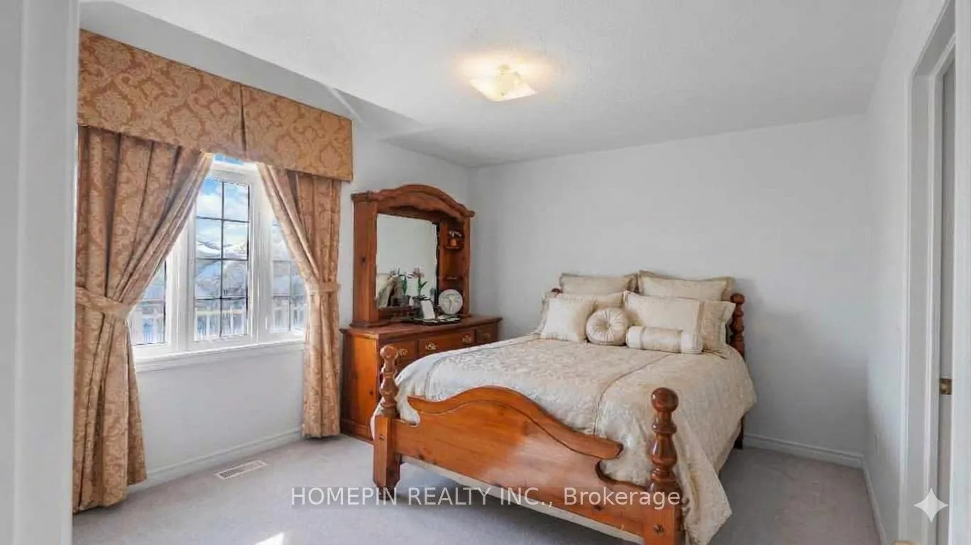 Photo 21 of 74 Dewside Drive, Brampton, Sandringham-Wellington — HOMEH
