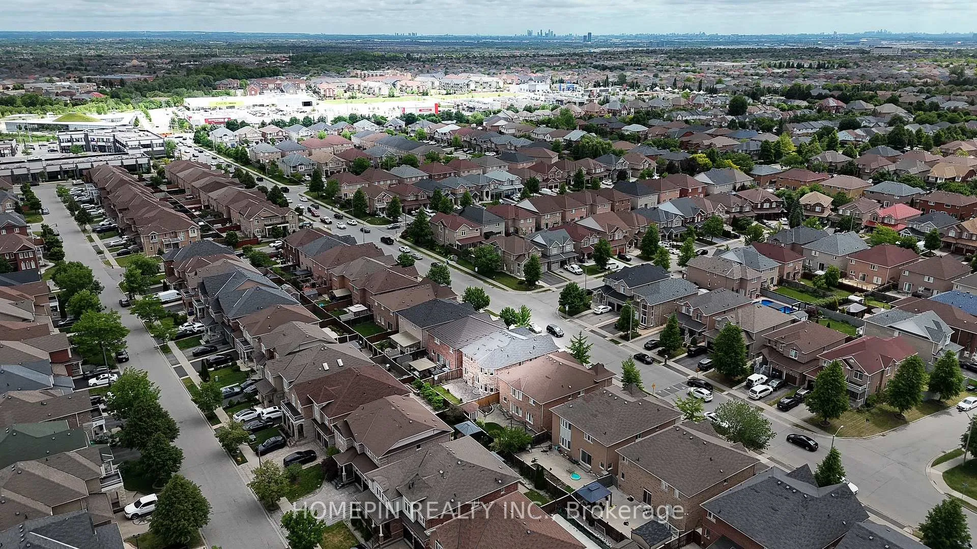 Photo 32 of 74 Dewside Drive, Brampton, Sandringham-Wellington — HOMEH