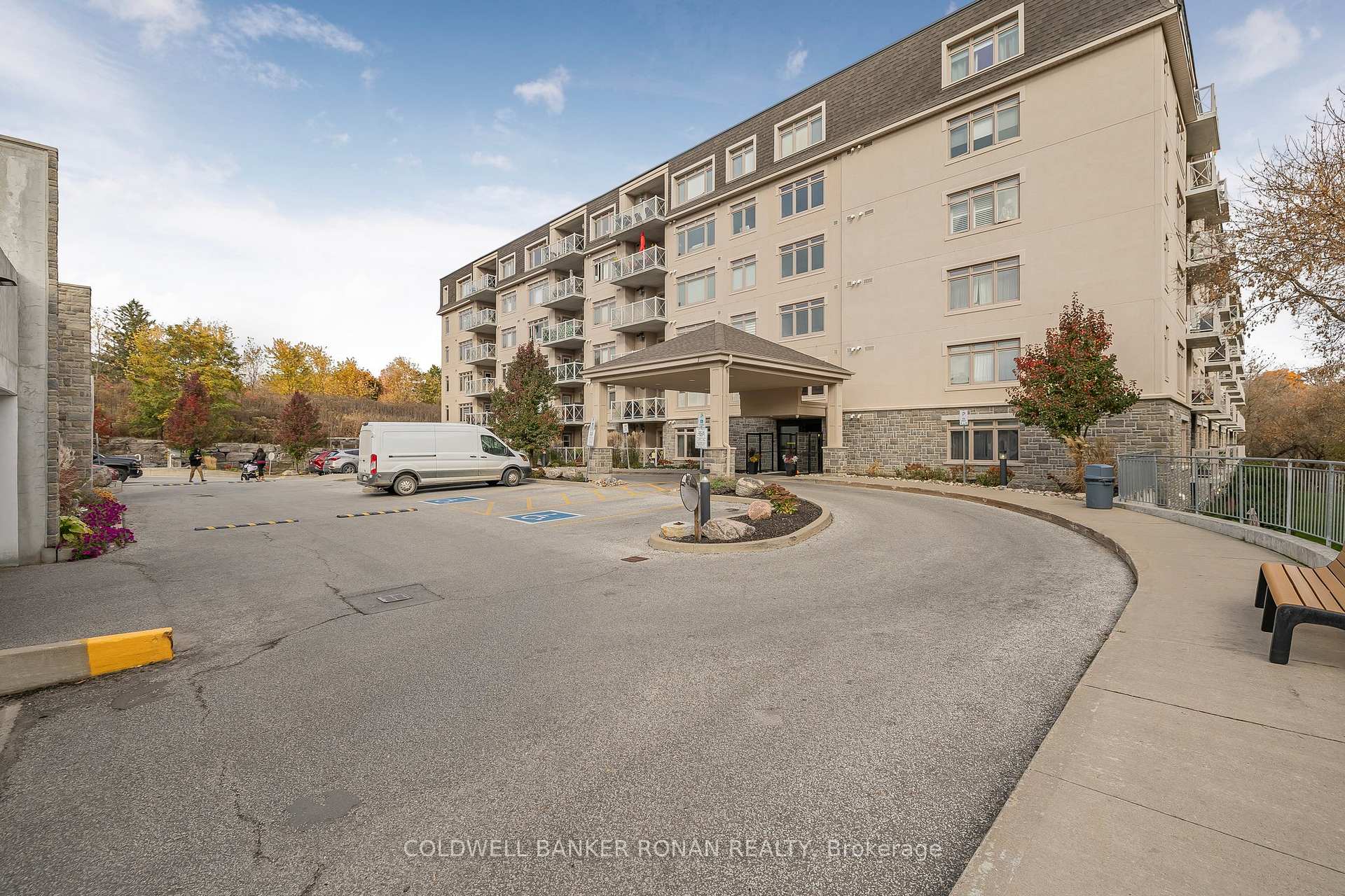 Photo 1 of Unit 207, 149 Church Street, King, Schomberg — HOMEH