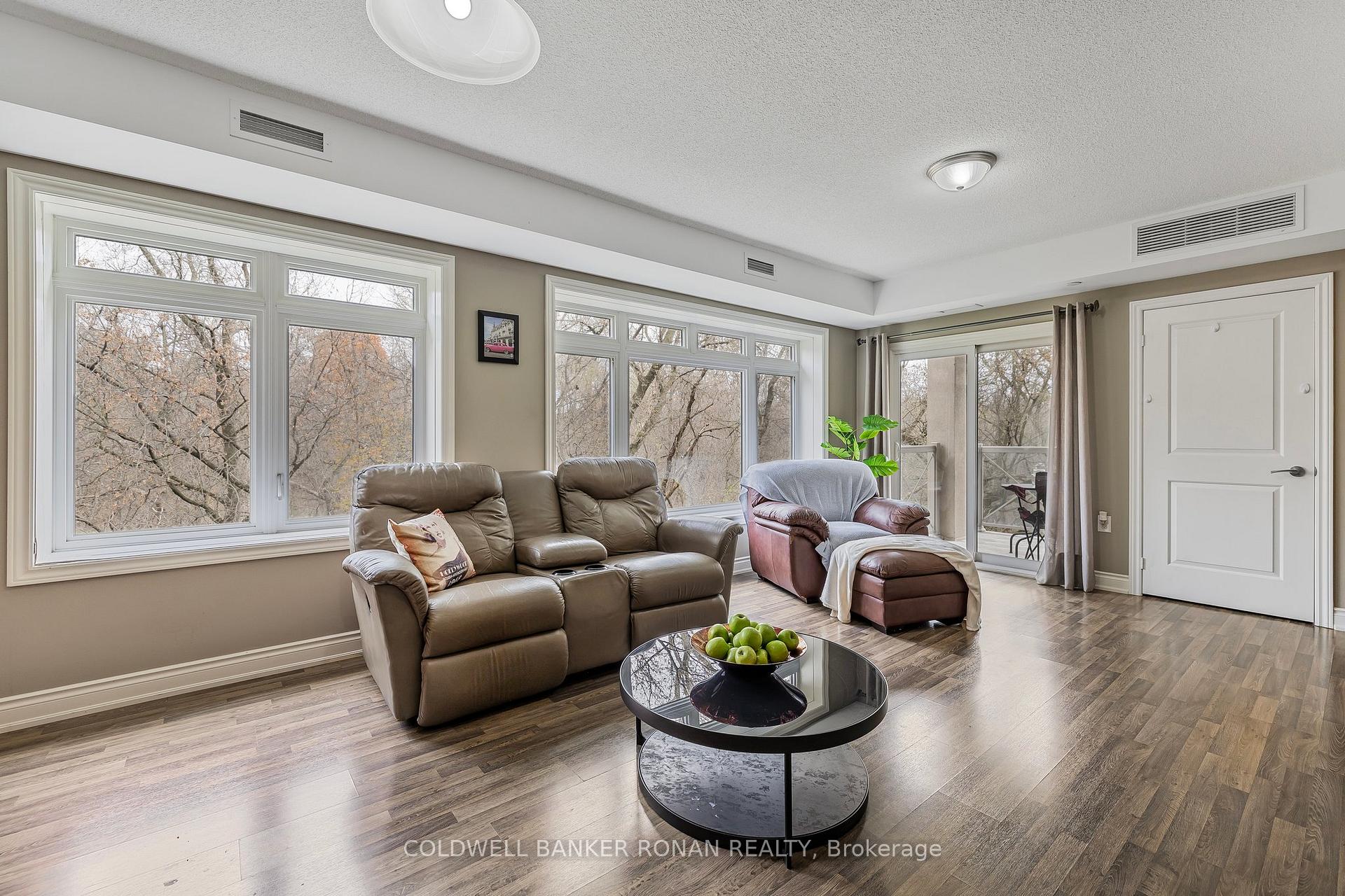 Photo 12 of Unit 207, 149 Church Street, King, Schomberg — HOMEH