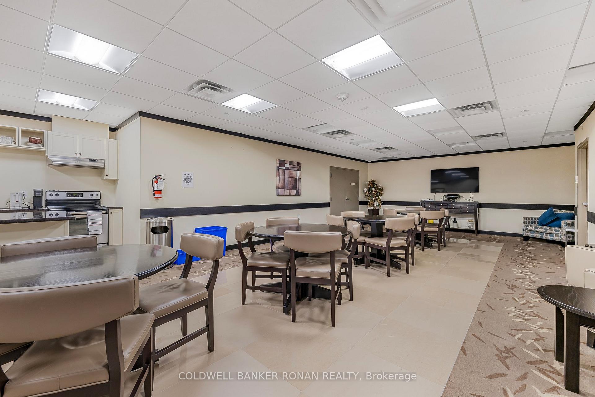 Photo 33 of Unit 207, 149 Church Street, King, Schomberg — HOMEH