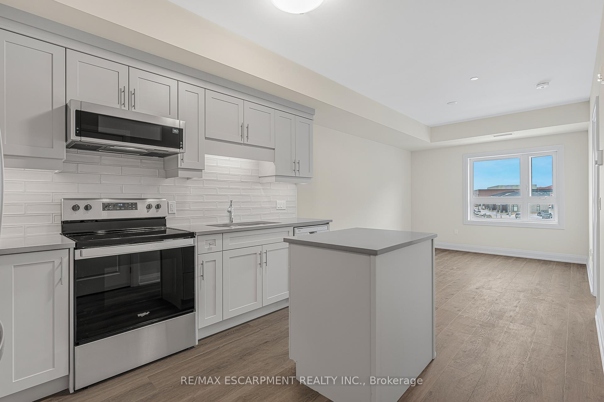 Photo 1 of Unit 215, 118 Summersides Boulevard, Pelham, Fonthill — HOMEH