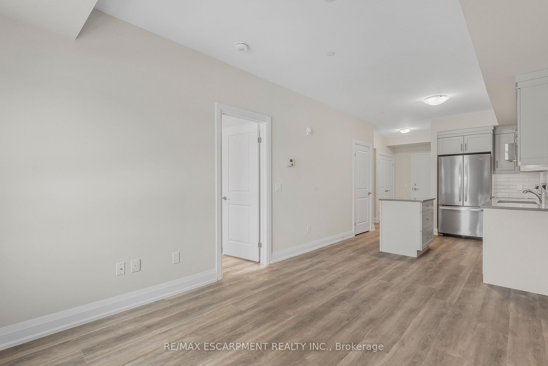 Photo 9 of Unit 215, 118 Summersides Boulevard, Pelham, Fonthill — HOMEH