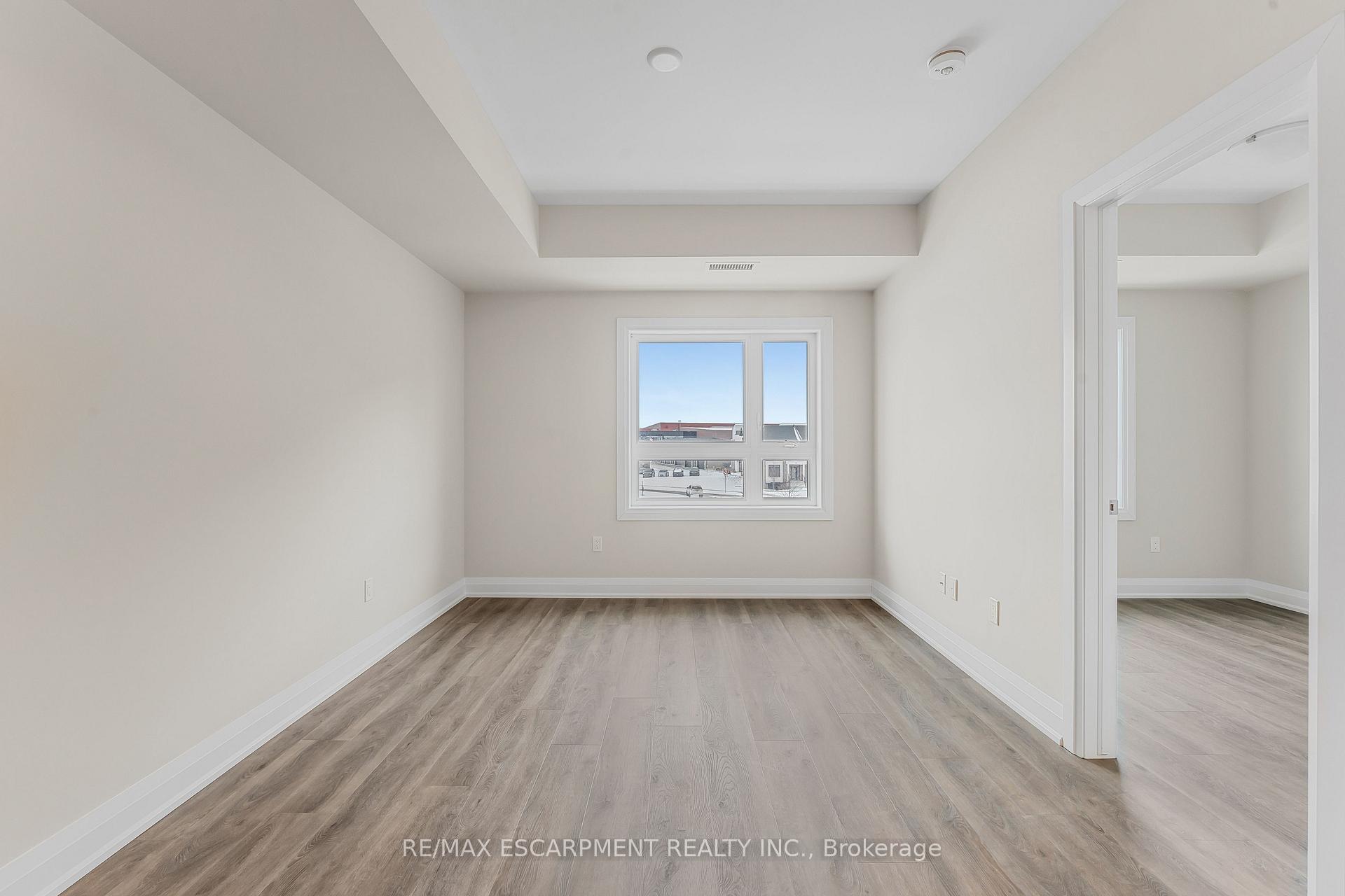 Photo 16 of Unit 215, 118 Summersides Boulevard, Pelham, Fonthill — HOMEH
