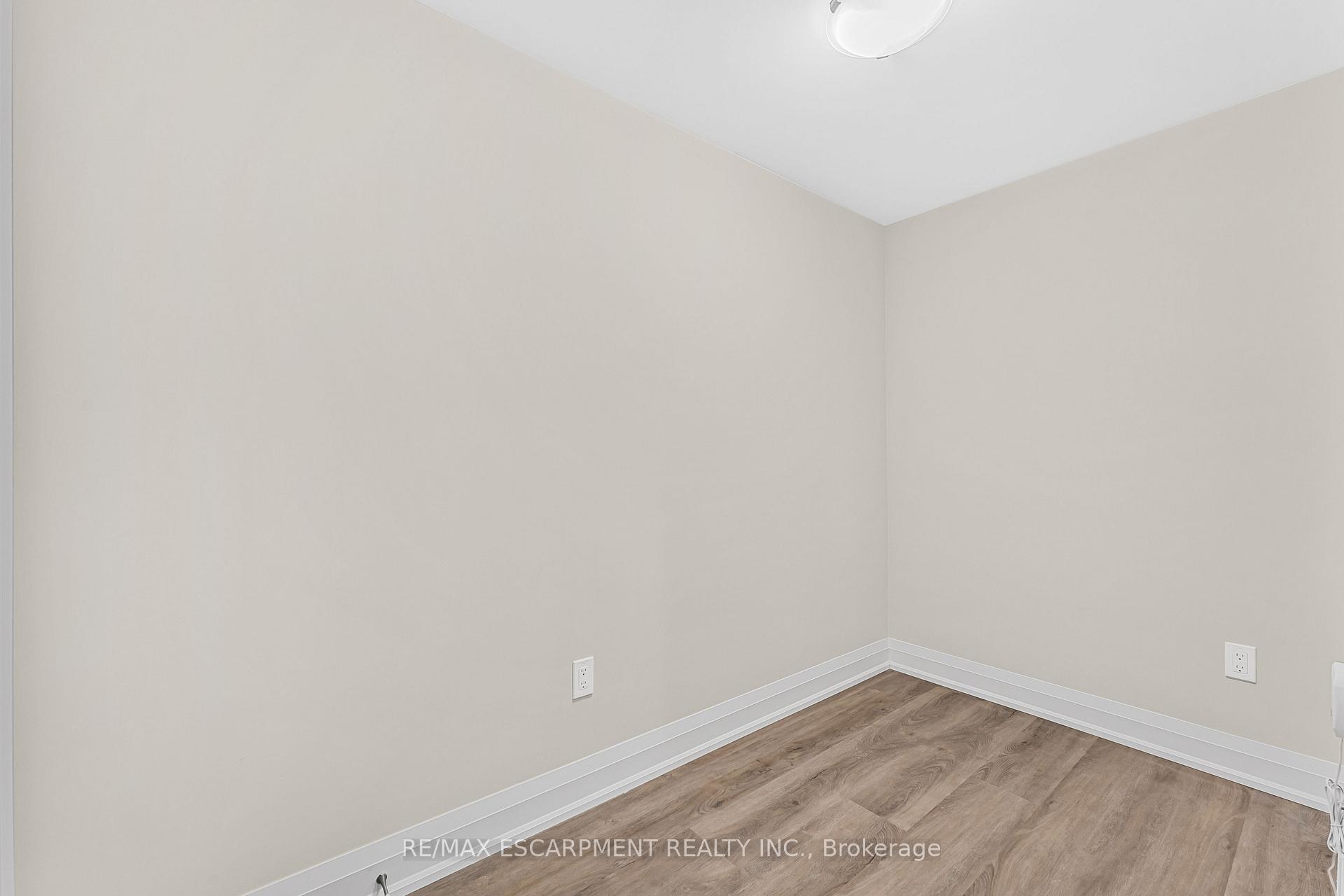 Photo 17 of Unit 215, 118 Summersides Boulevard, Pelham, Fonthill — HOMEH