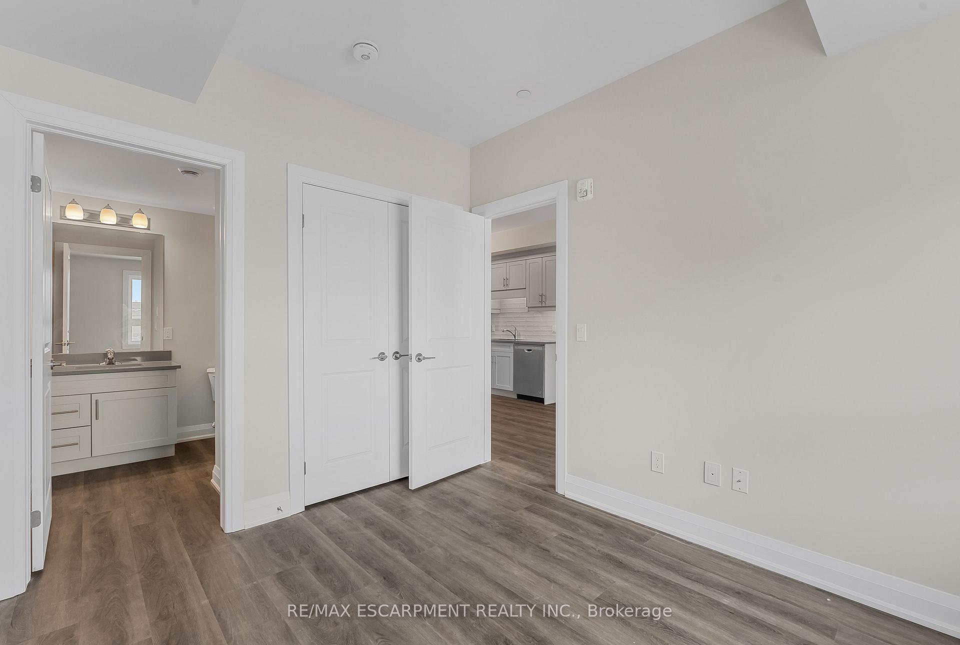 Photo 18 of Unit 215, 118 Summersides Boulevard, Pelham, Fonthill — HOMEH