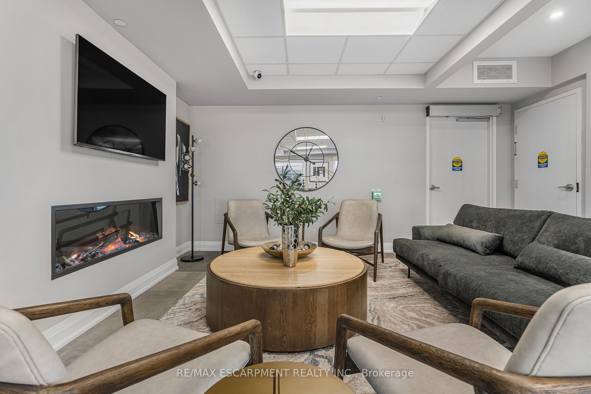 Photo 30 of Unit 215, 118 Summersides Boulevard, Pelham, Fonthill — HOMEH