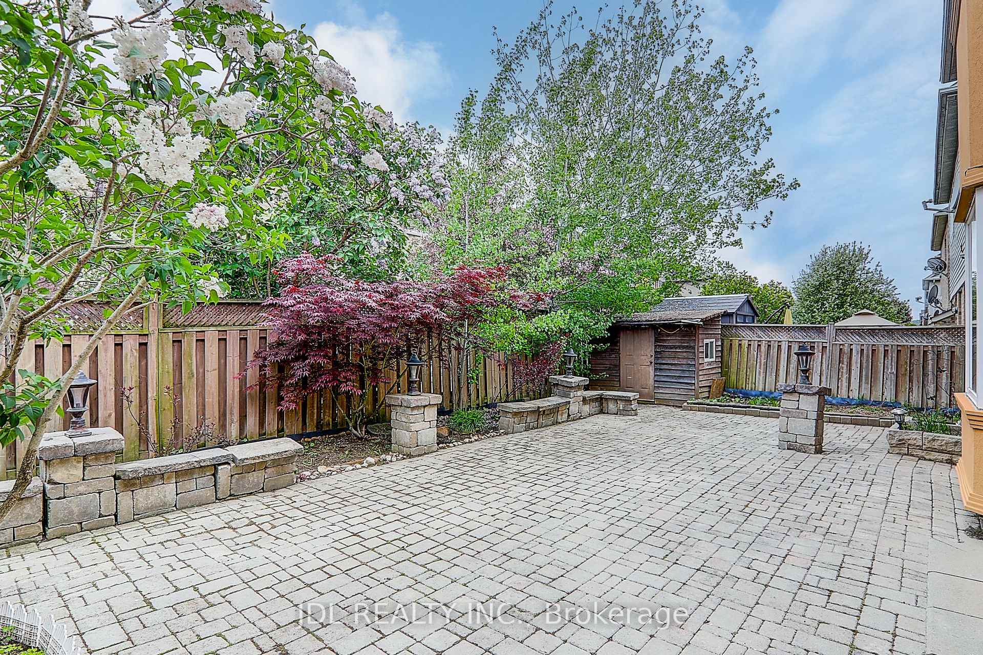 Photo 27 of 31 Chippingwood Manor, Aurora, Bayview Wellington — HOMEH