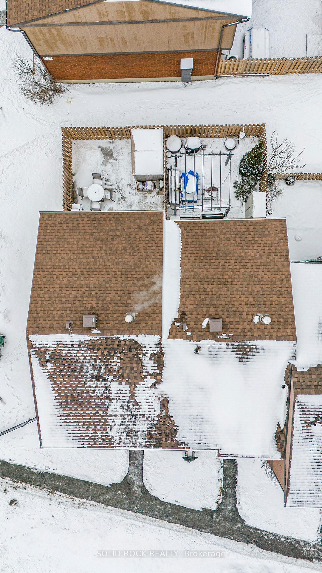 Photo 10 of 12 Glencoe Street, Ottawa, Arlington Woods — HOMEH