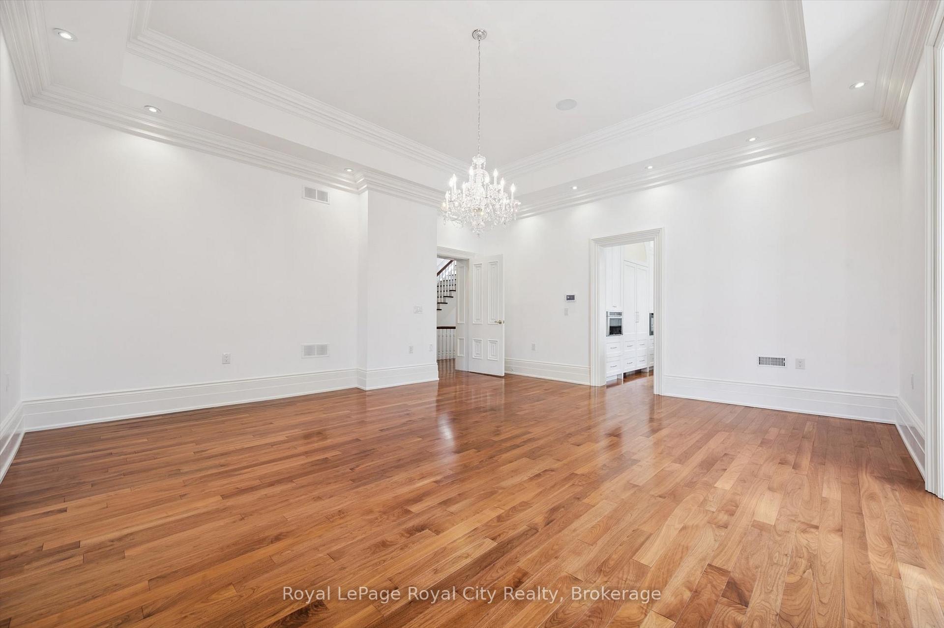 Photo 8 of Unit 15, 25 Manor Park Crescent, Guelph, Dovercliffe Park/Old University — HOMEH