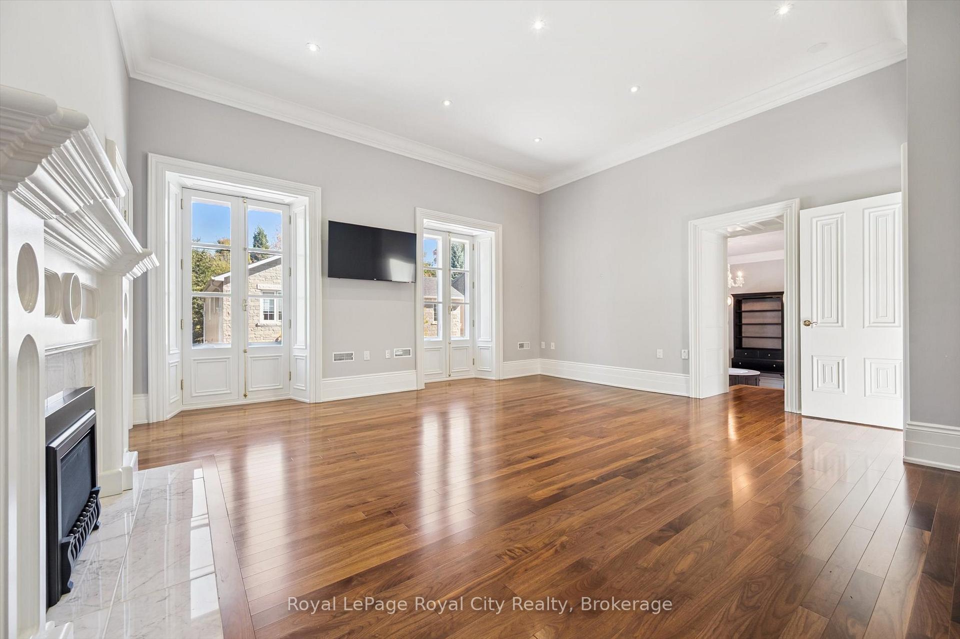 Photo 16 of Unit 15, 25 Manor Park Crescent, Guelph, Dovercliffe Park/Old University — HOMEH