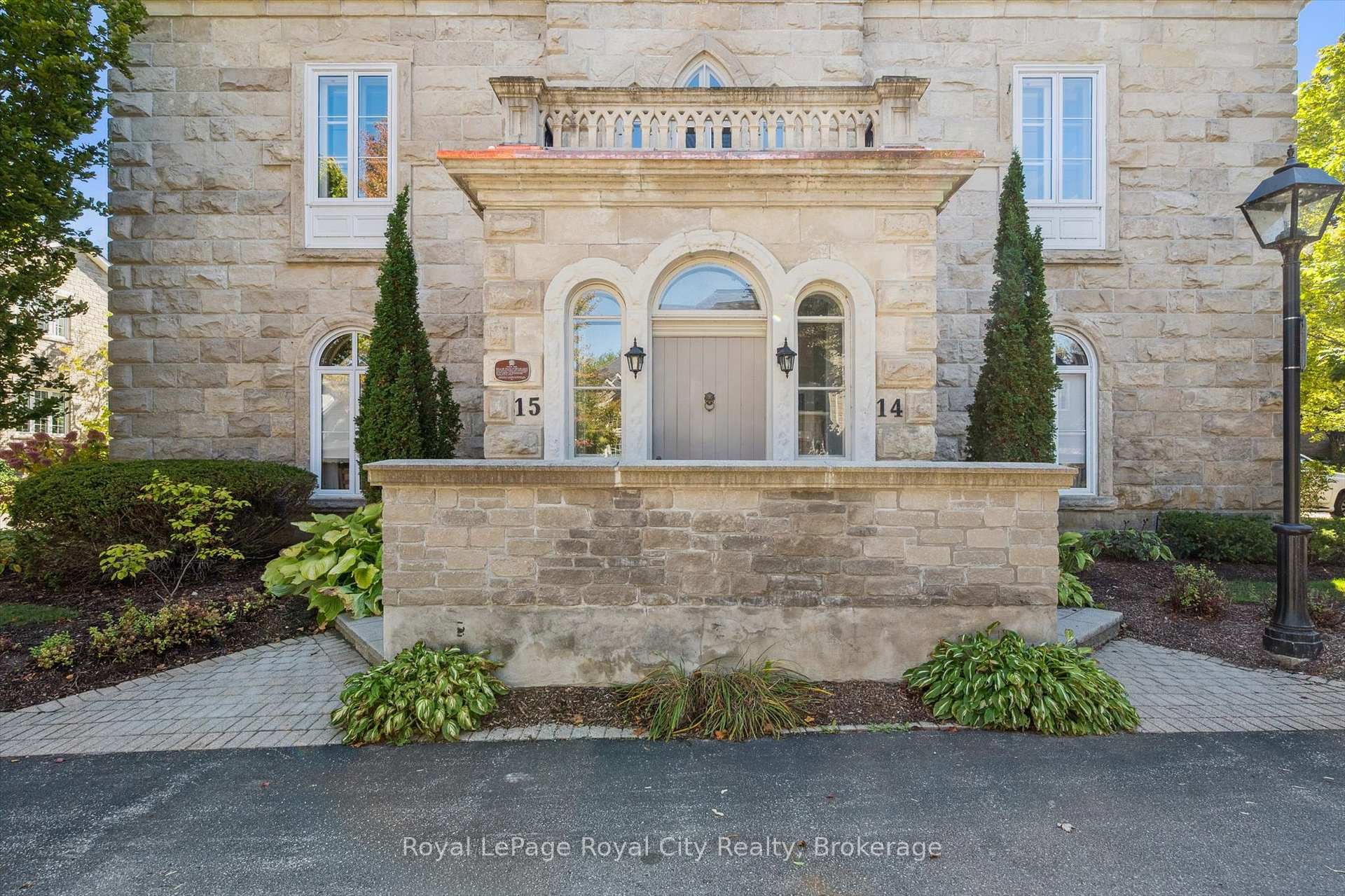 Photo 32 of Unit 15, 25 Manor Park Crescent, Guelph, Dovercliffe Park/Old University — HOMEH