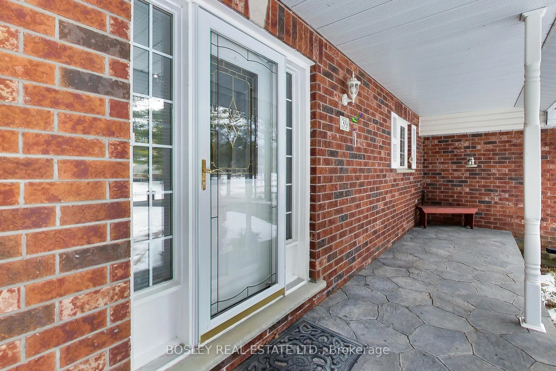 Photo 6 of 39 Martyn Drive, Wasaga Beach — HOMEH