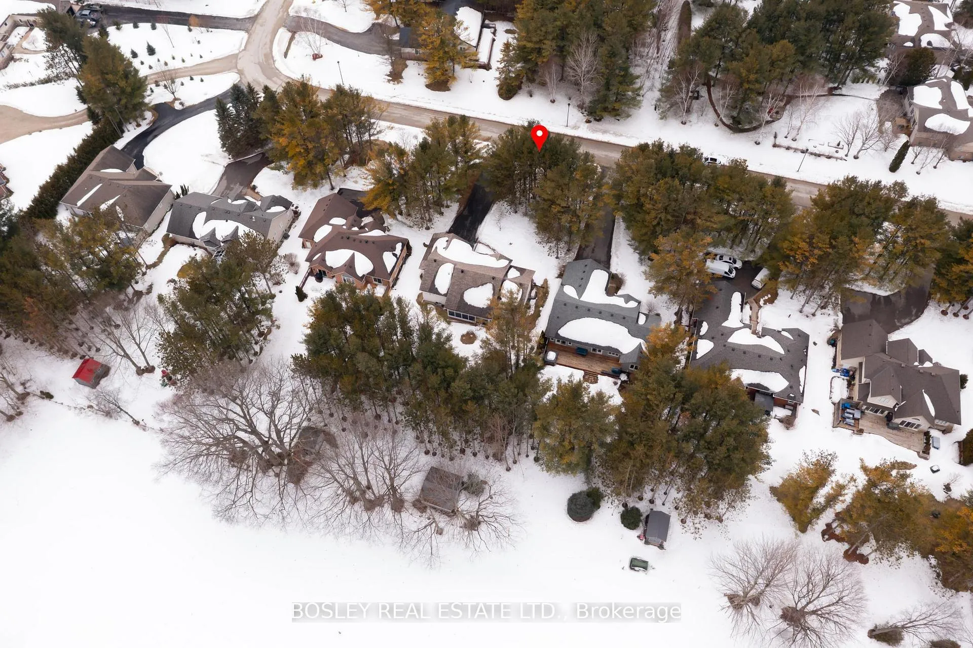 Photo 11 of 39 Martyn Drive, Wasaga Beach — HOMEH