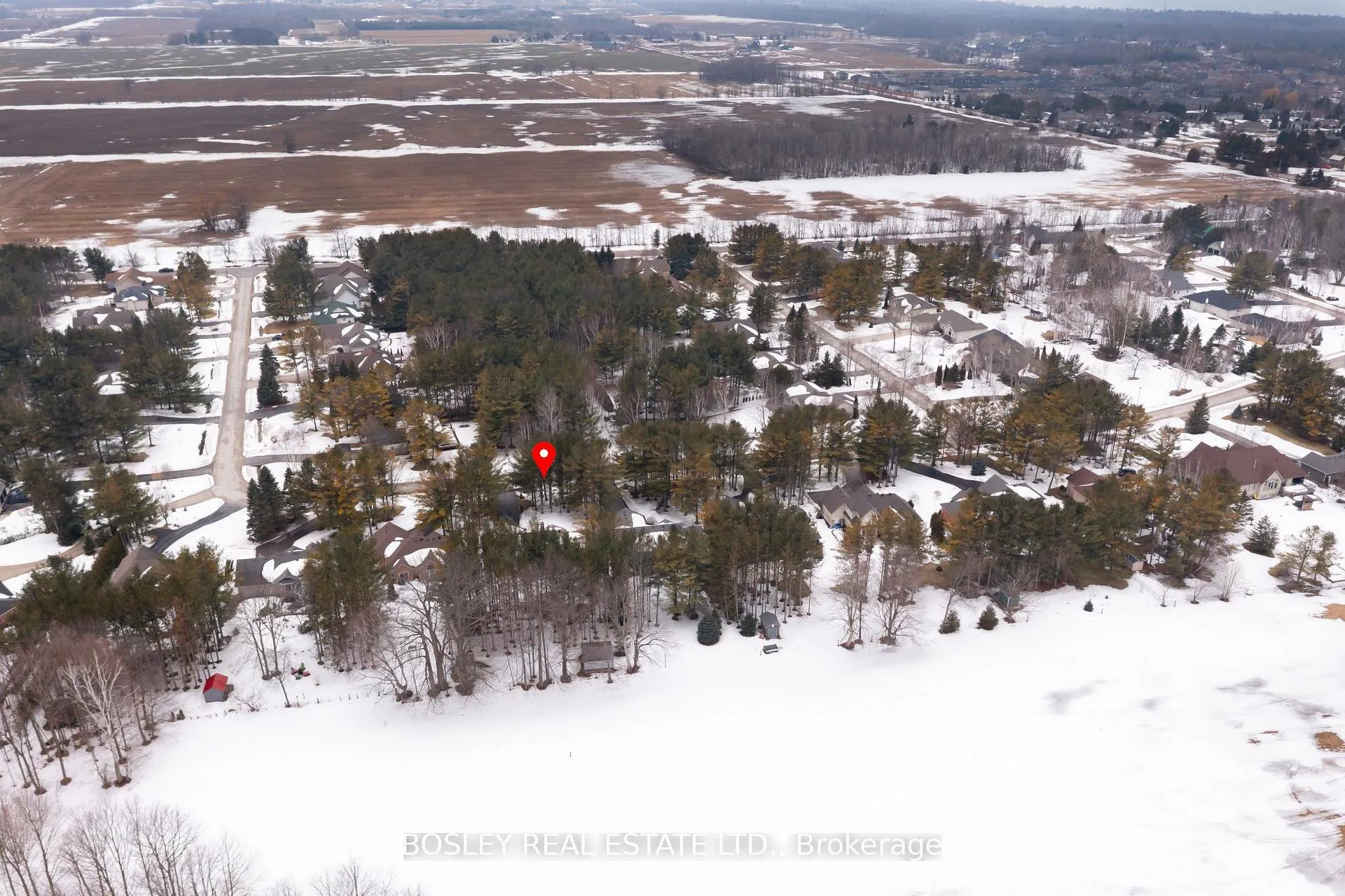 Photo 13 of 39 Martyn Drive, Wasaga Beach — HOMEH
