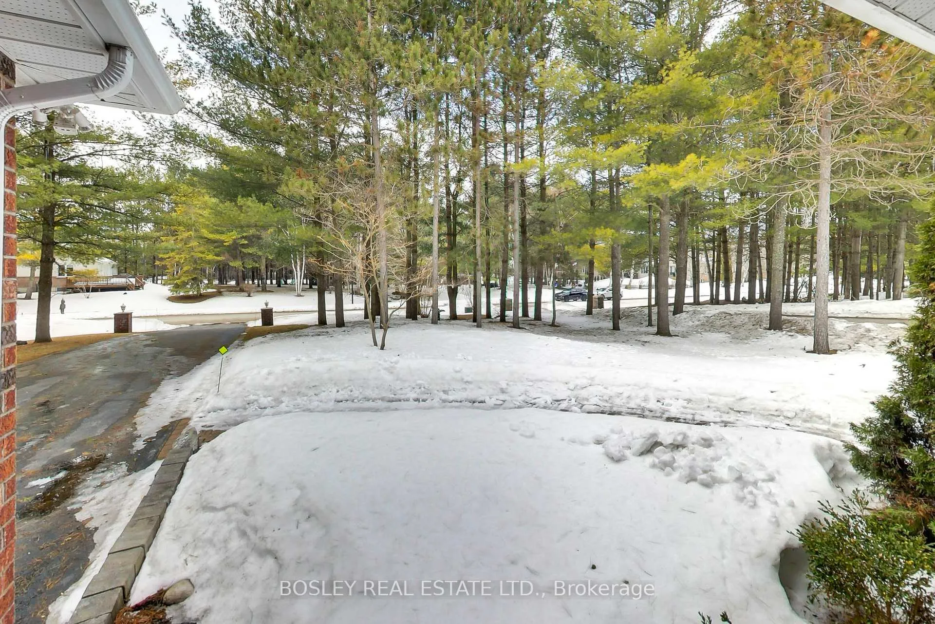 Photo 15 of 39 Martyn Drive, Wasaga Beach — HOMEH