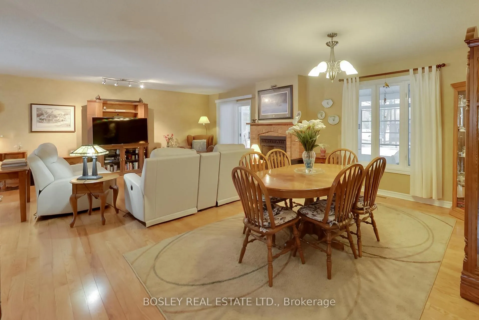 Photo 30 of 39 Martyn Drive, Wasaga Beach — HOMEH