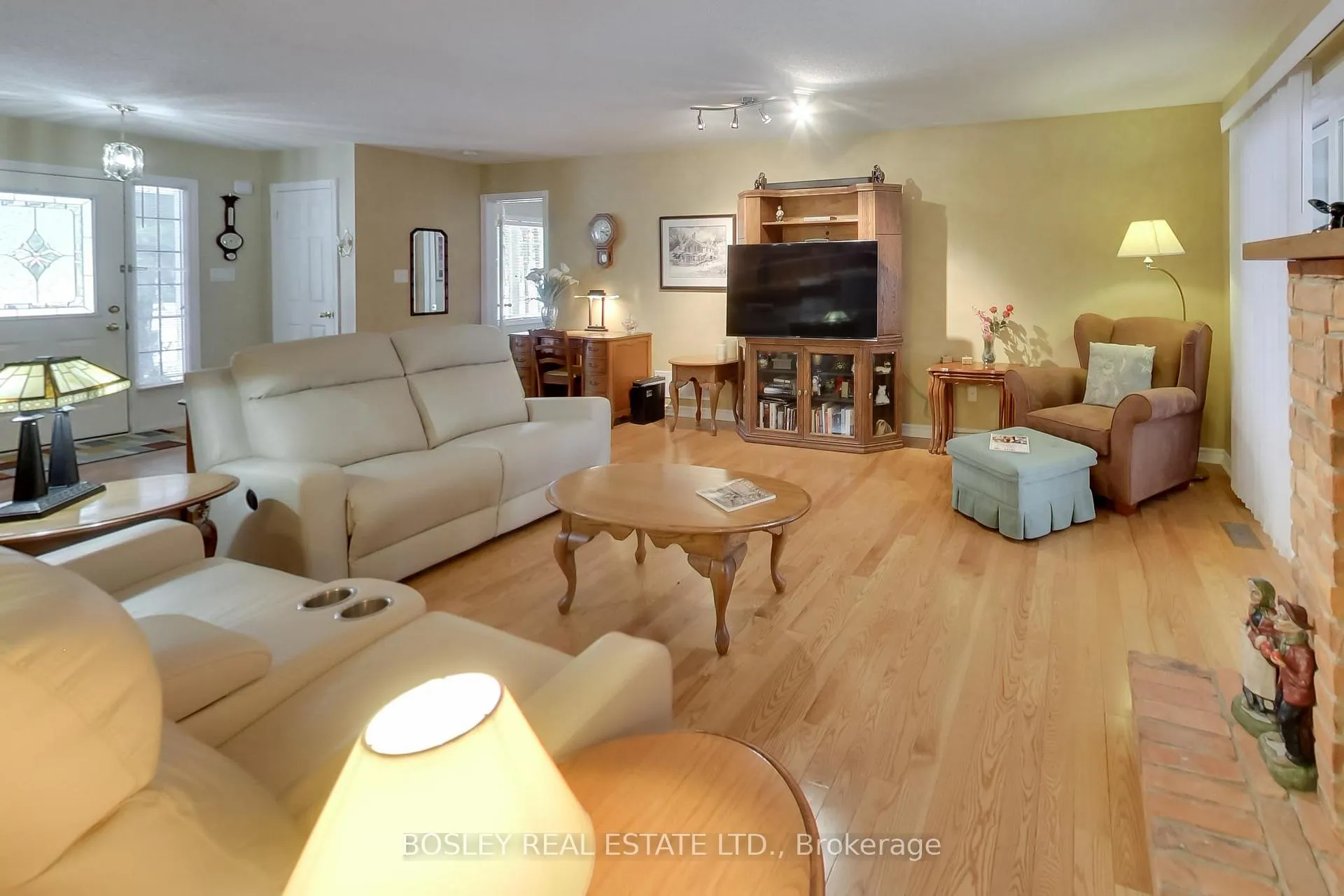 Photo 32 of 39 Martyn Drive, Wasaga Beach — HOMEH