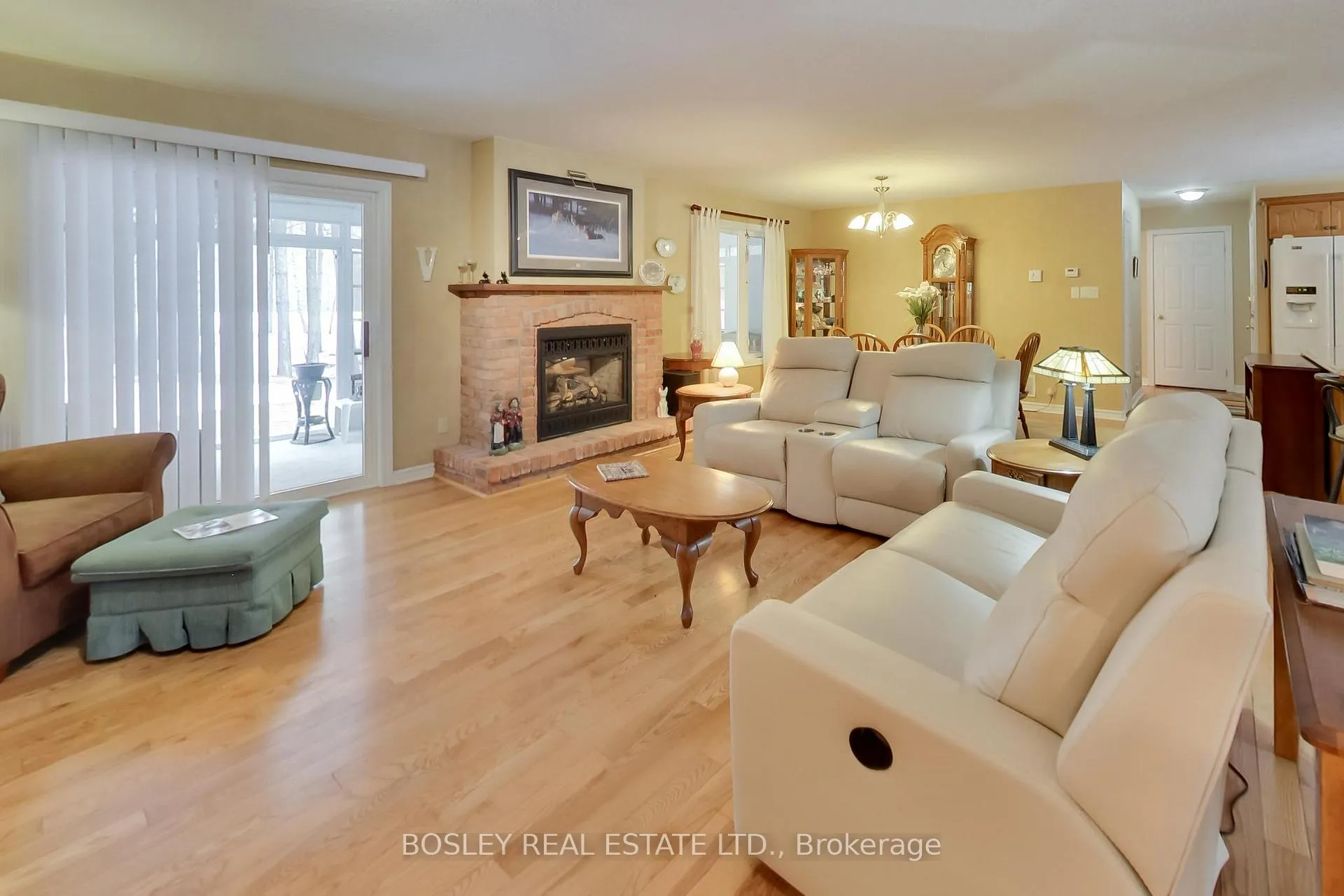 Photo 35 of 39 Martyn Drive, Wasaga Beach — HOMEH