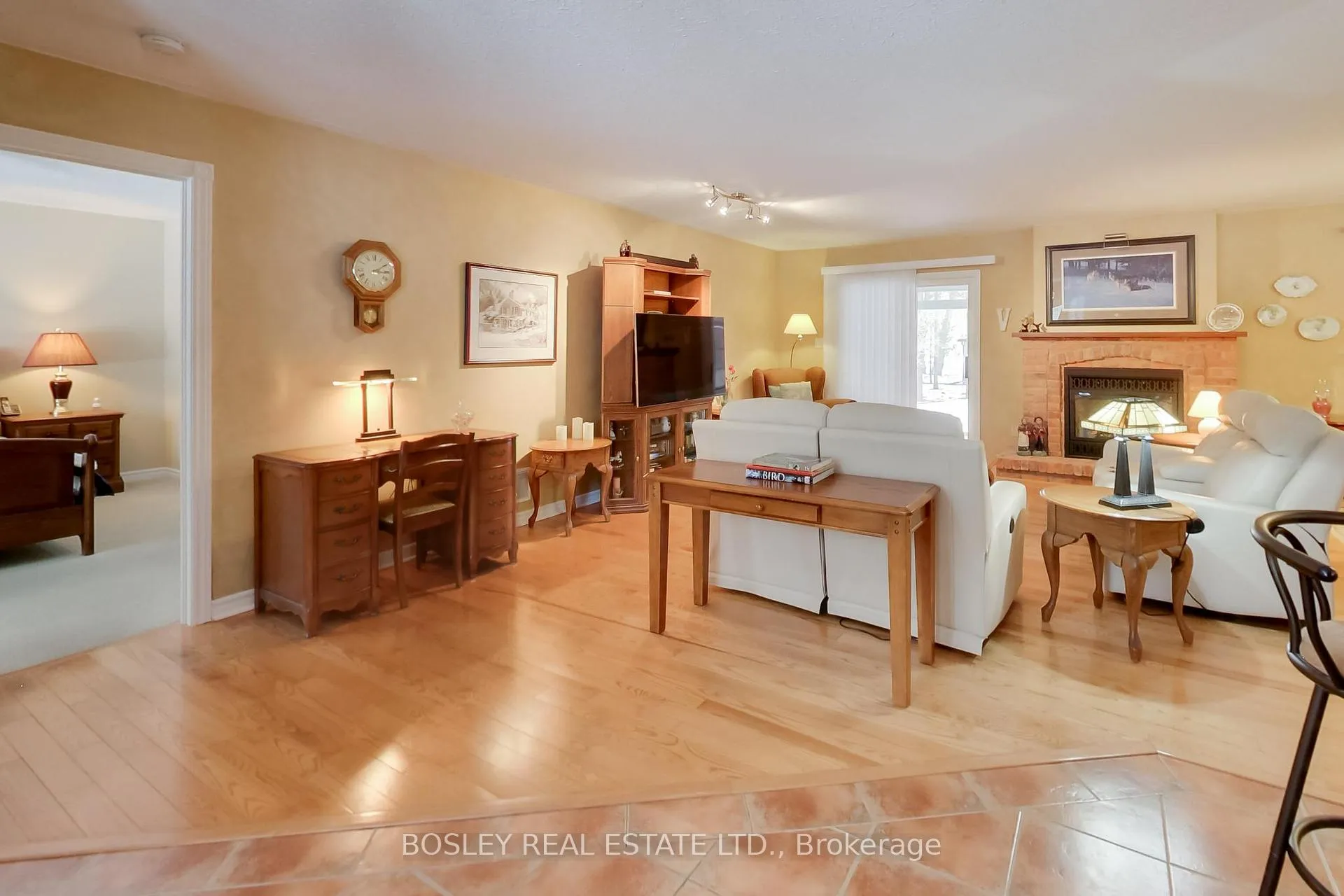 Photo 37 of 39 Martyn Drive, Wasaga Beach — HOMEH
