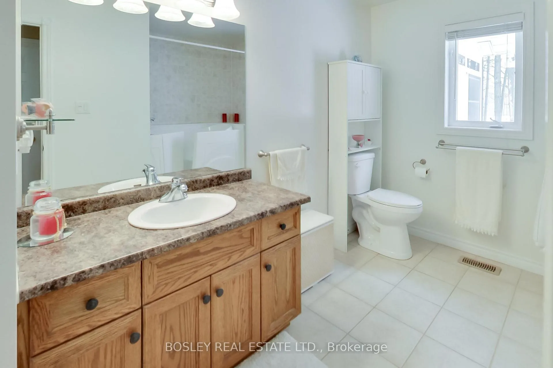 Photo 48 of 39 Martyn Drive, Wasaga Beach — HOMEH