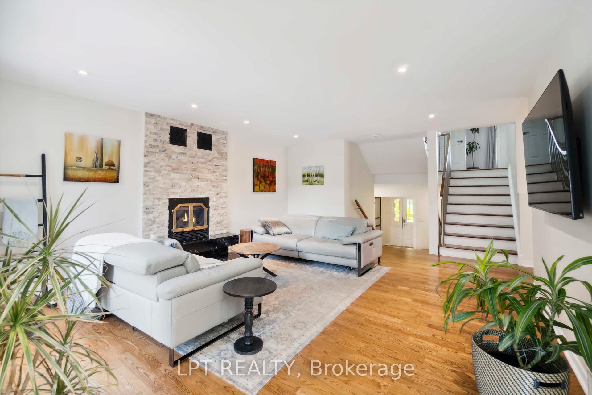 Photo 10 of 113 Four Seasons Drive, Ottawa, Borden Farm/Stewart Farm/Carleton Heights/Parkwood Hills — HOMEH