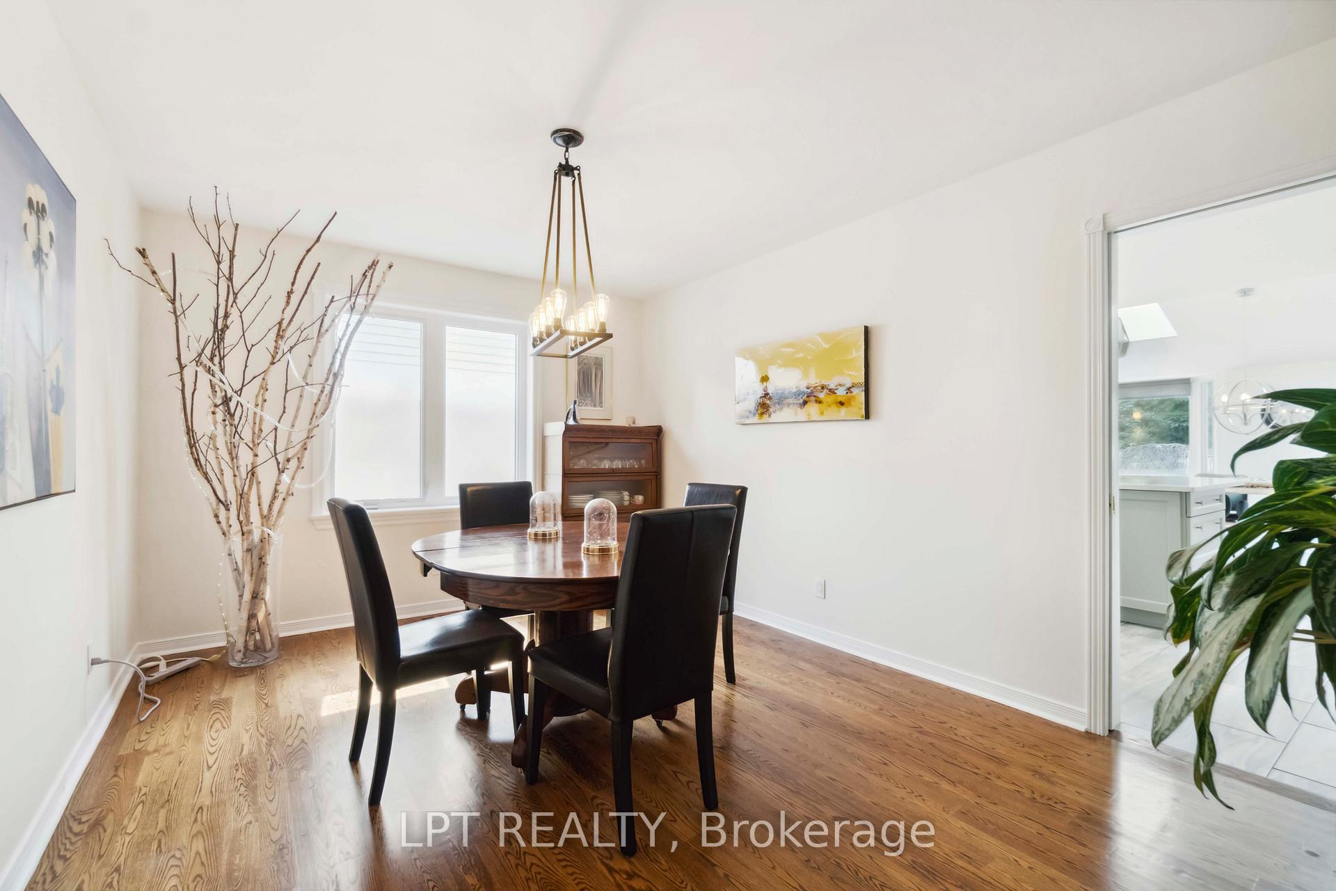Photo 8 of 113 Four Seasons Drive, Ottawa, Borden Farm/Stewart Farm/Carleton Heights/Parkwood Hills — HOMEH