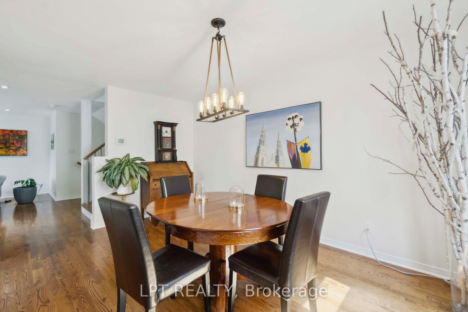 Photo 9 of 113 Four Seasons Drive, Ottawa, Borden Farm/Stewart Farm/Carleton Heights/Parkwood Hills — HOMEH