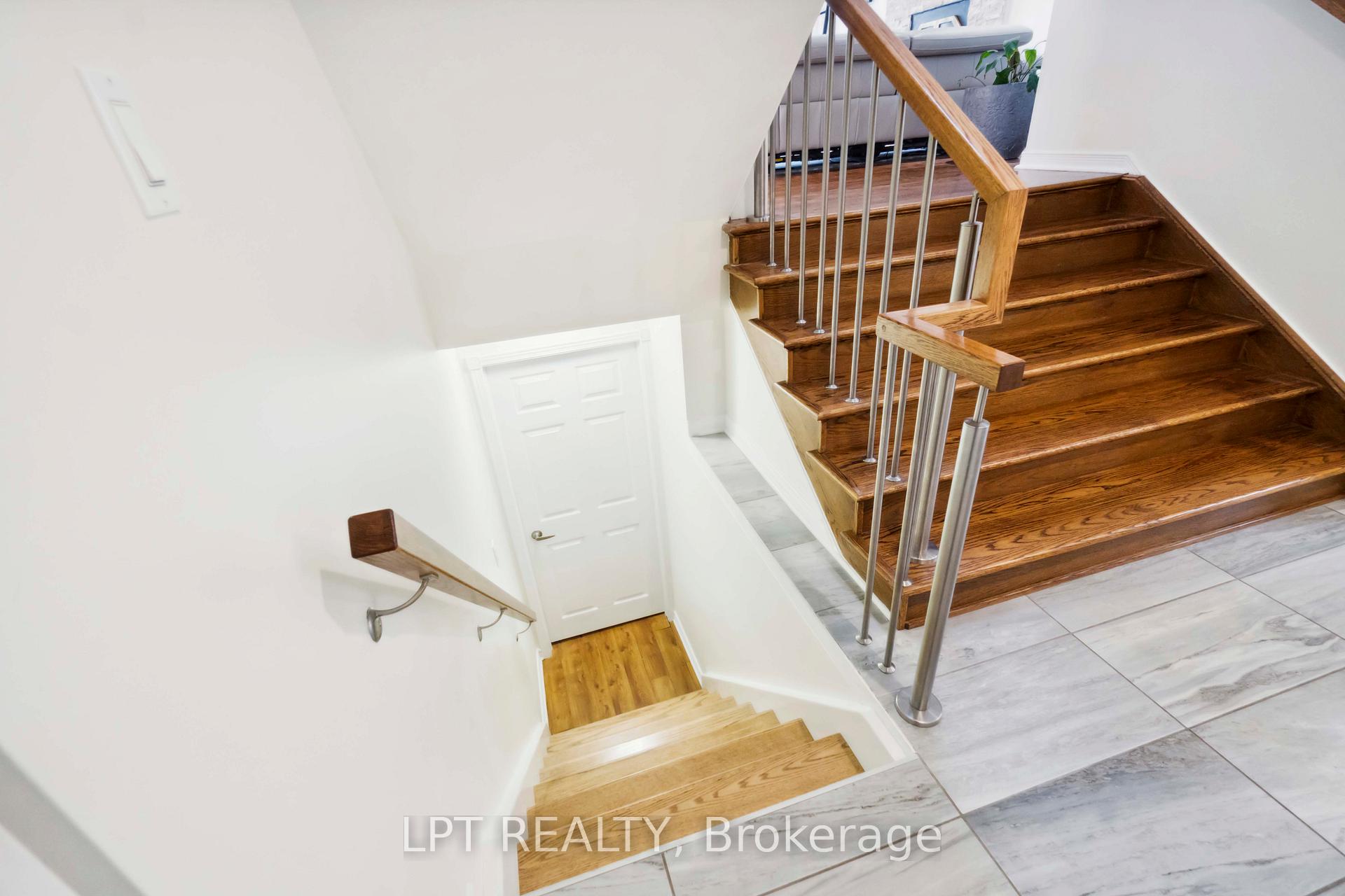 Photo 46 of 113 Four Seasons Drive, Ottawa, Borden Farm/Stewart Farm/Carleton Heights/Parkwood Hills — HOMEH