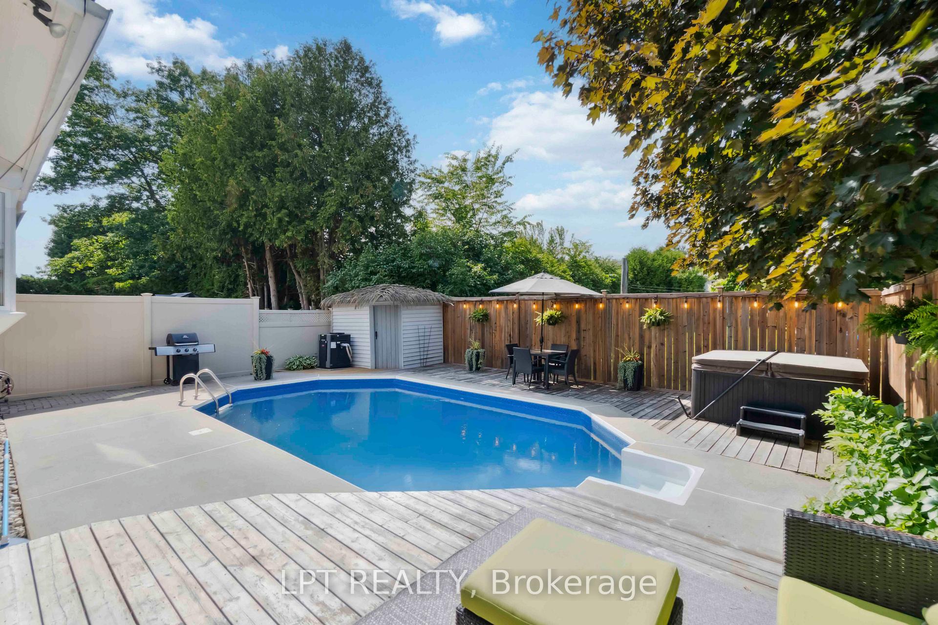 Photo 48 of 113 Four Seasons Drive, Ottawa, Borden Farm/Stewart Farm/Carleton Heights/Parkwood Hills — HOMEH