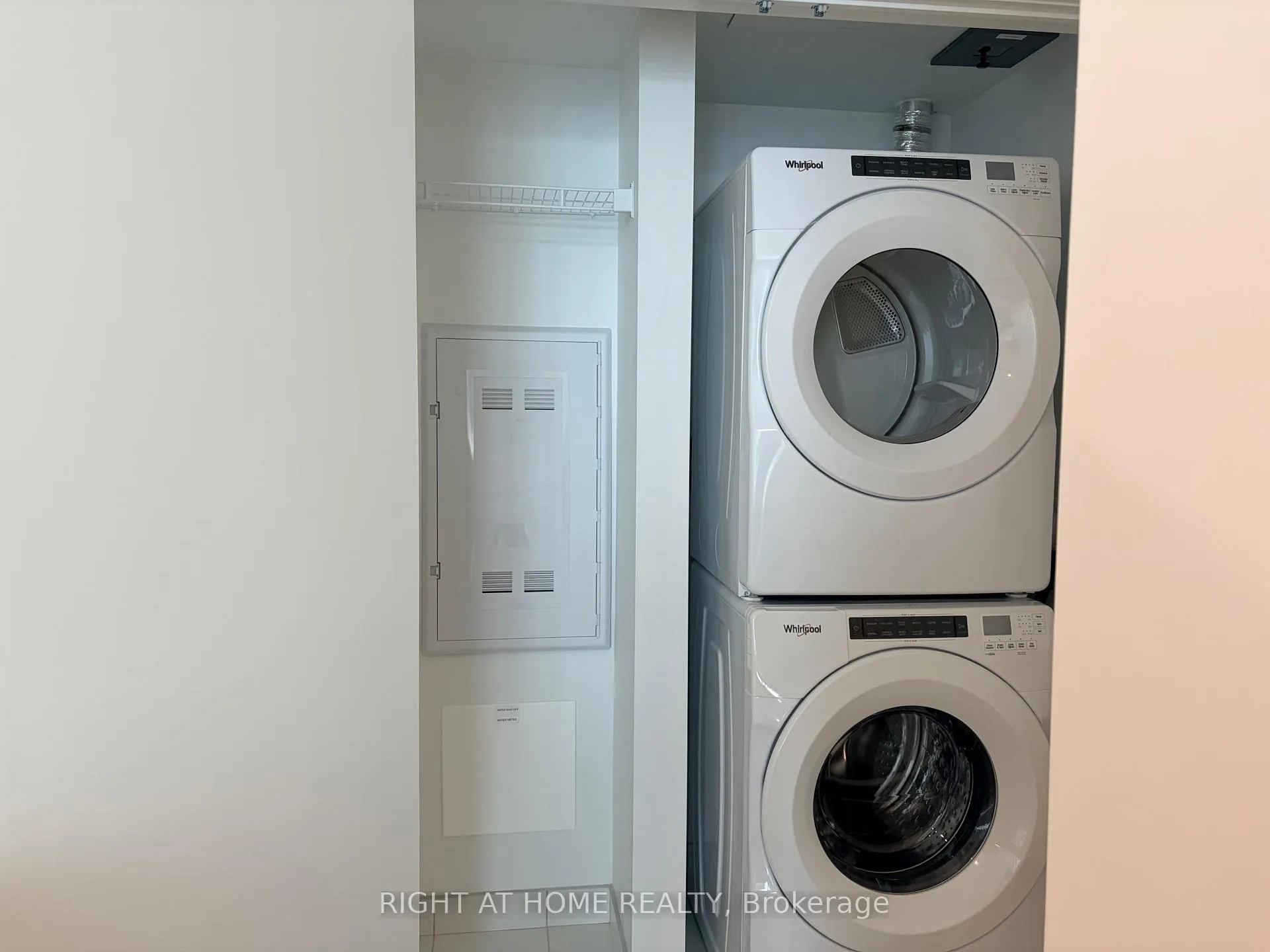 Photo 11 of Unit 813, 720 Whitlock Avenue, Milton, Cobban — HOMEH