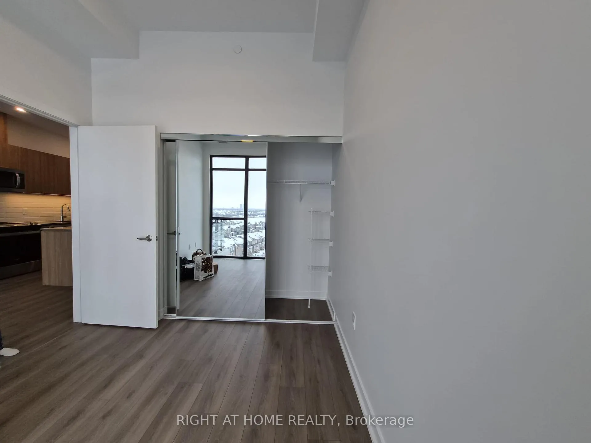 Photo 15 of Unit 813, 720 Whitlock Avenue, Milton, Cobban — HOMEH