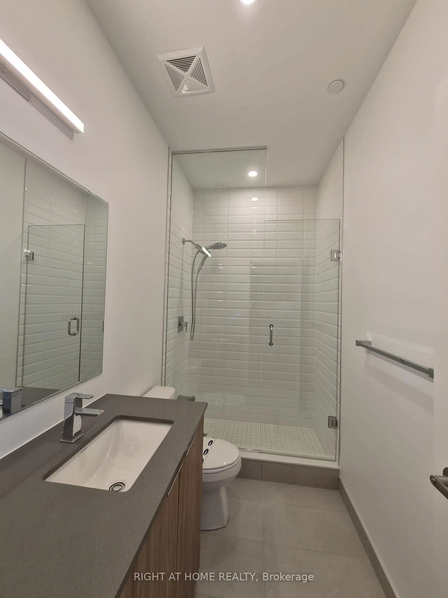 Photo 18 of Unit 813, 720 Whitlock Avenue, Milton, Cobban — HOMEH
