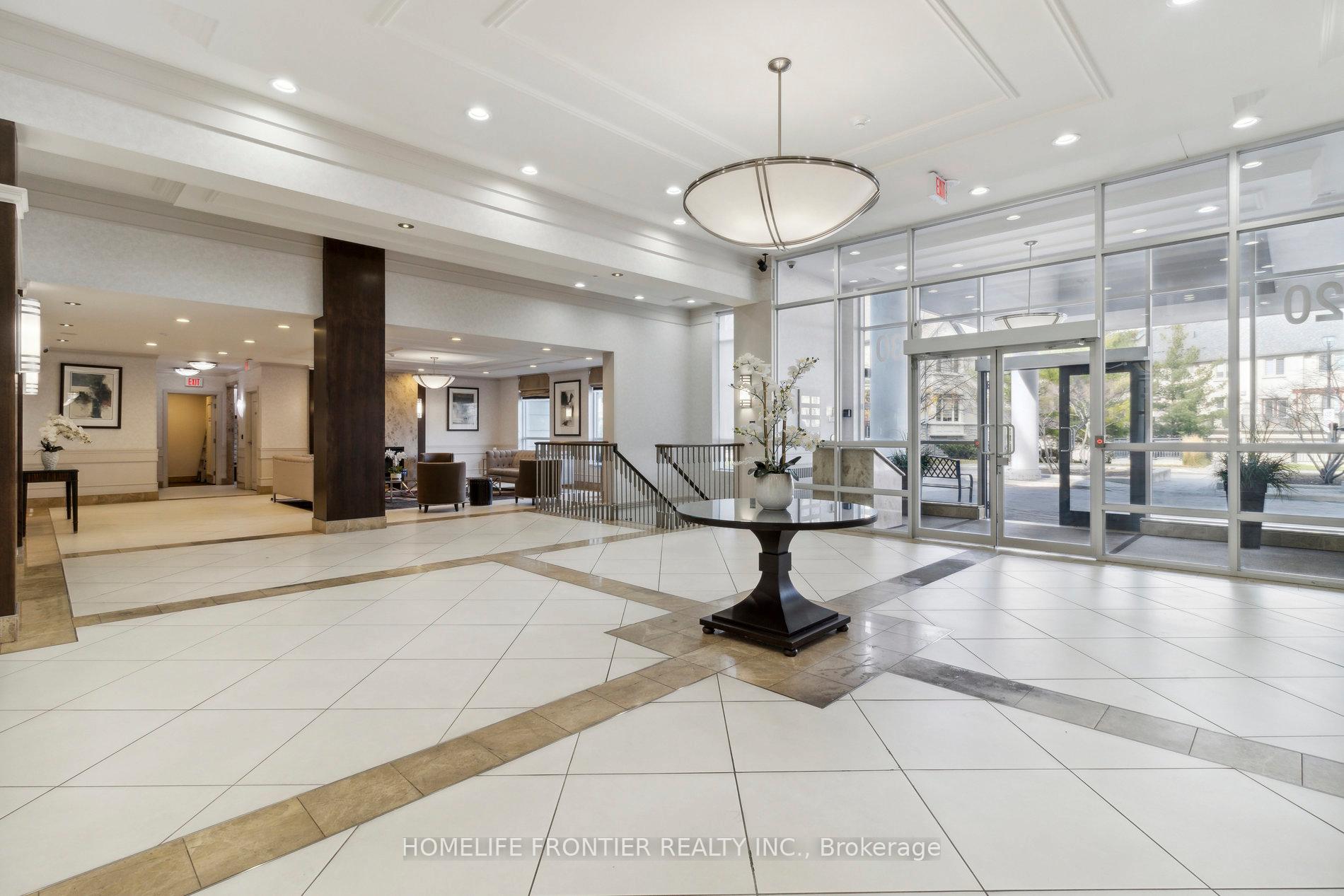 Photo 3 of Unit 612, 20 North Park Road, Vaughan, Beverley Glen — HOMEH