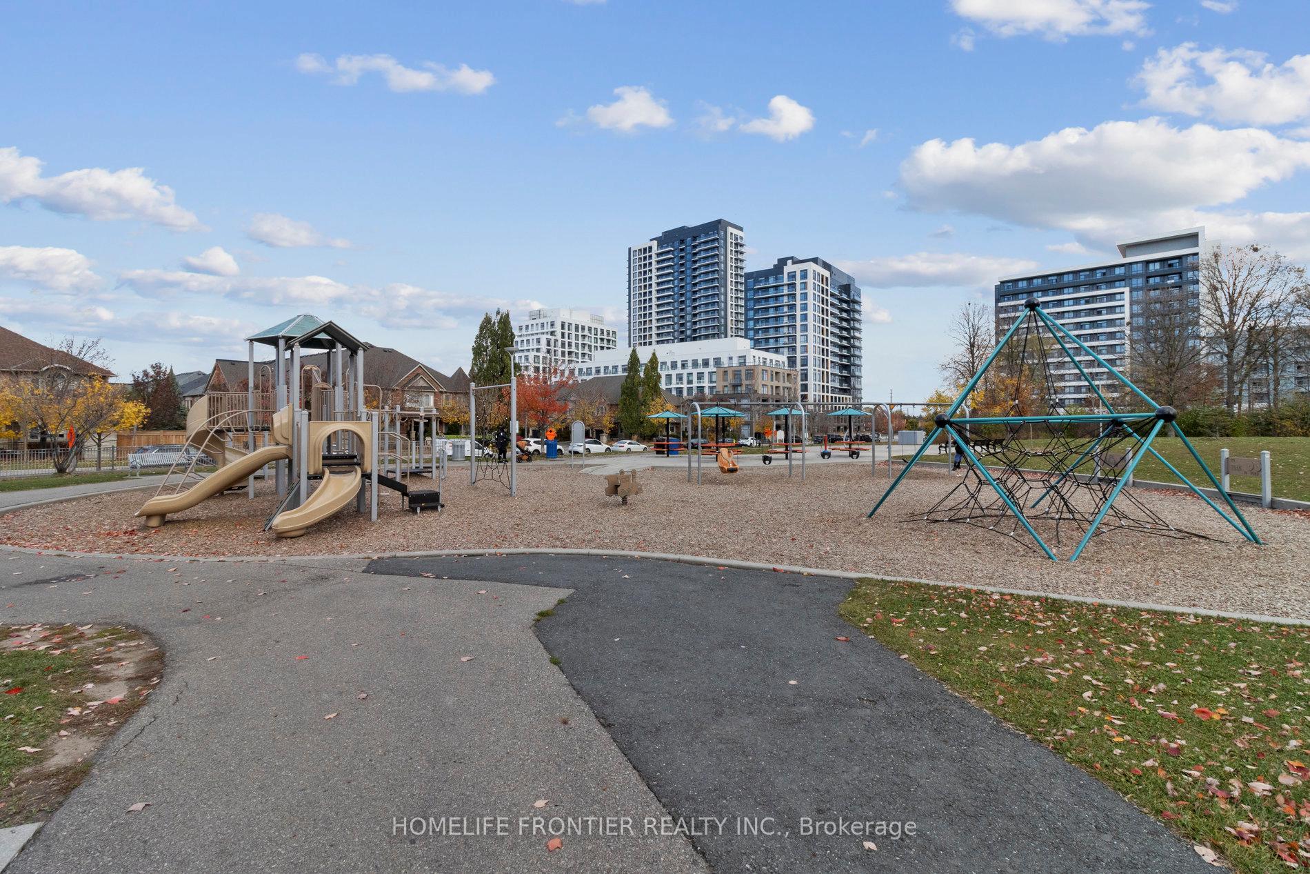 Photo 14 of Unit 612, 20 North Park Road, Vaughan, Beverley Glen — HOMEH