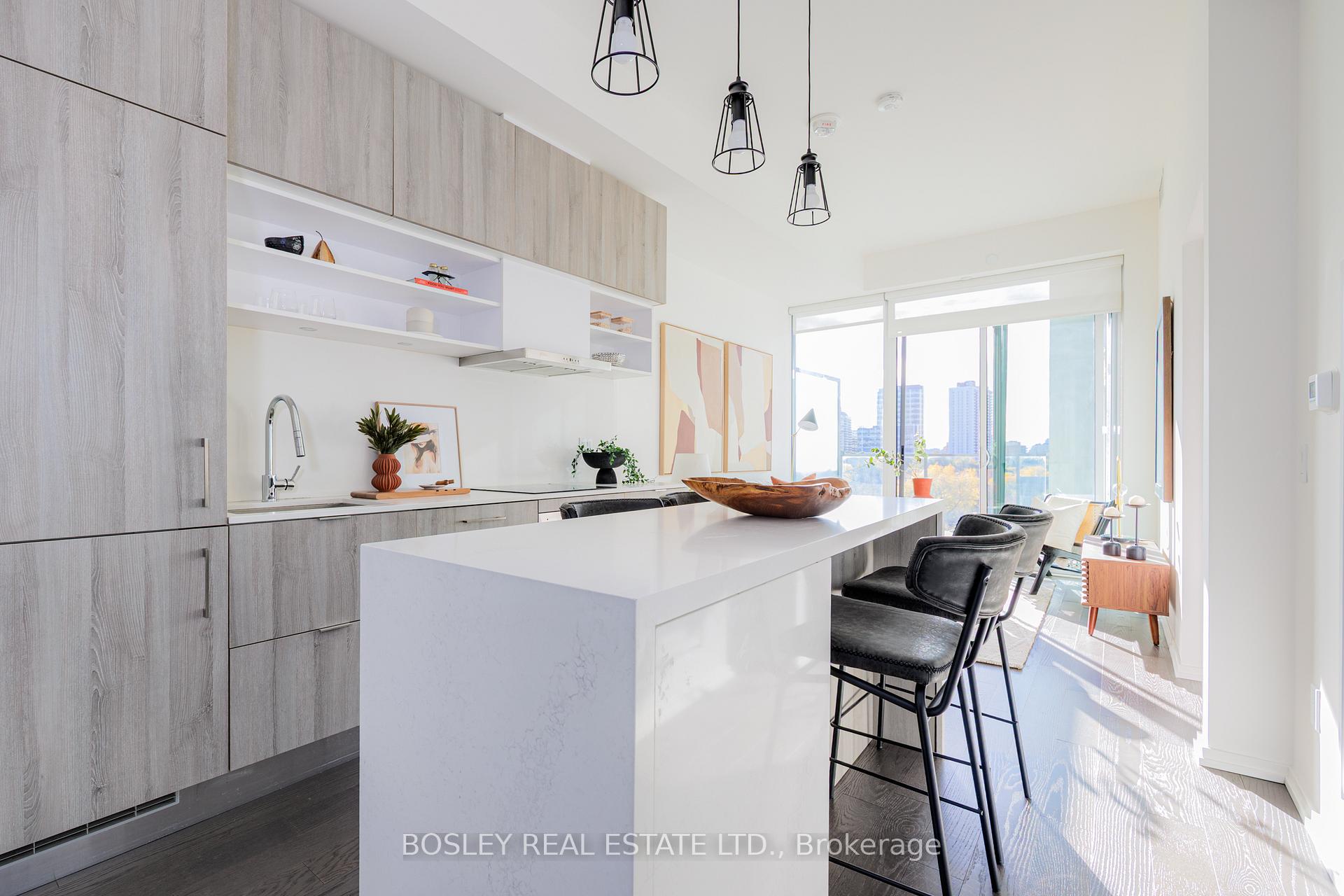 Photo 4 of Unit 932, 8 Hillsdale Avenue E, Toronto, Mount Pleasant West — HOMEH