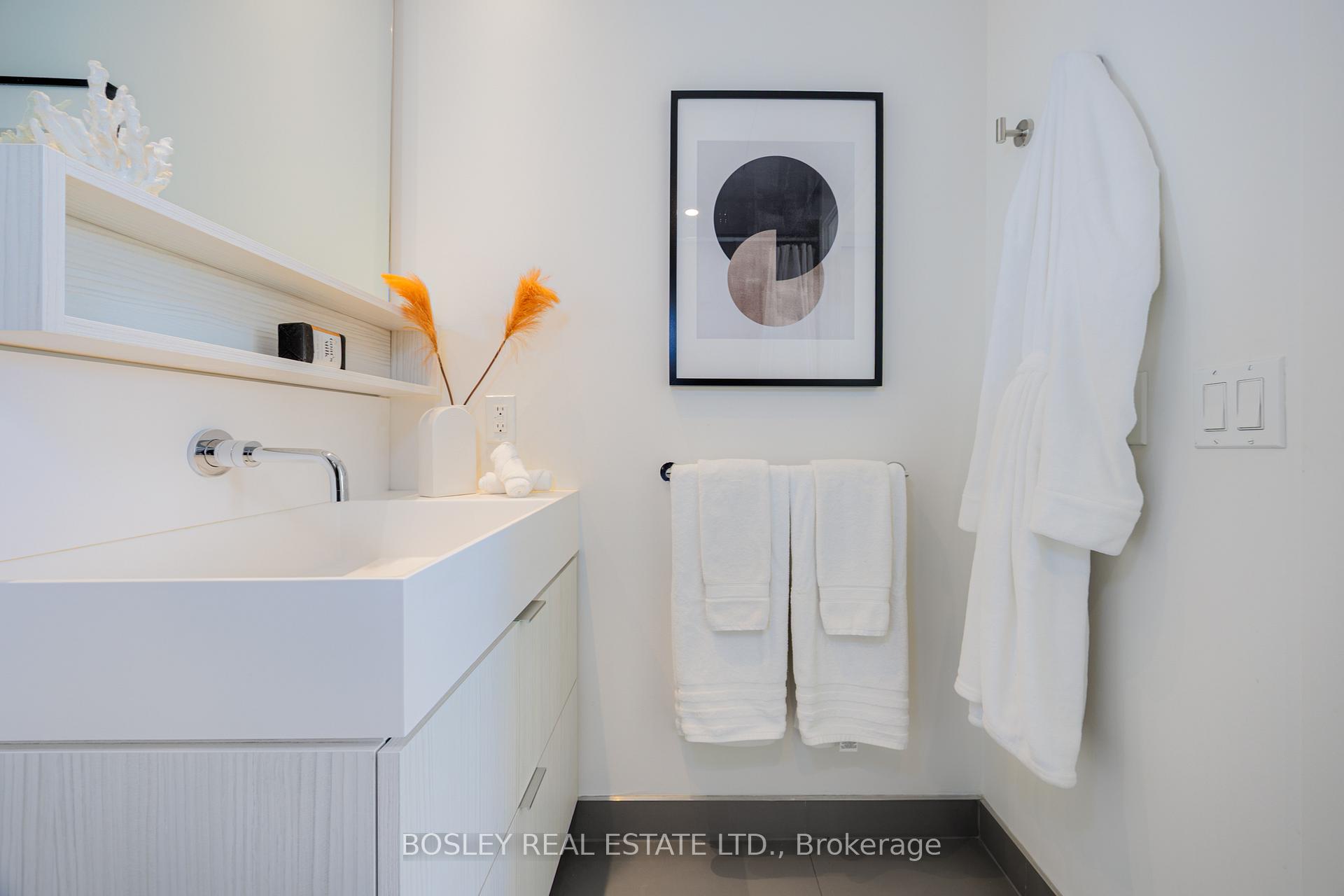 Photo 13 of Unit 932, 8 Hillsdale Avenue E, Toronto, Mount Pleasant West — HOMEH