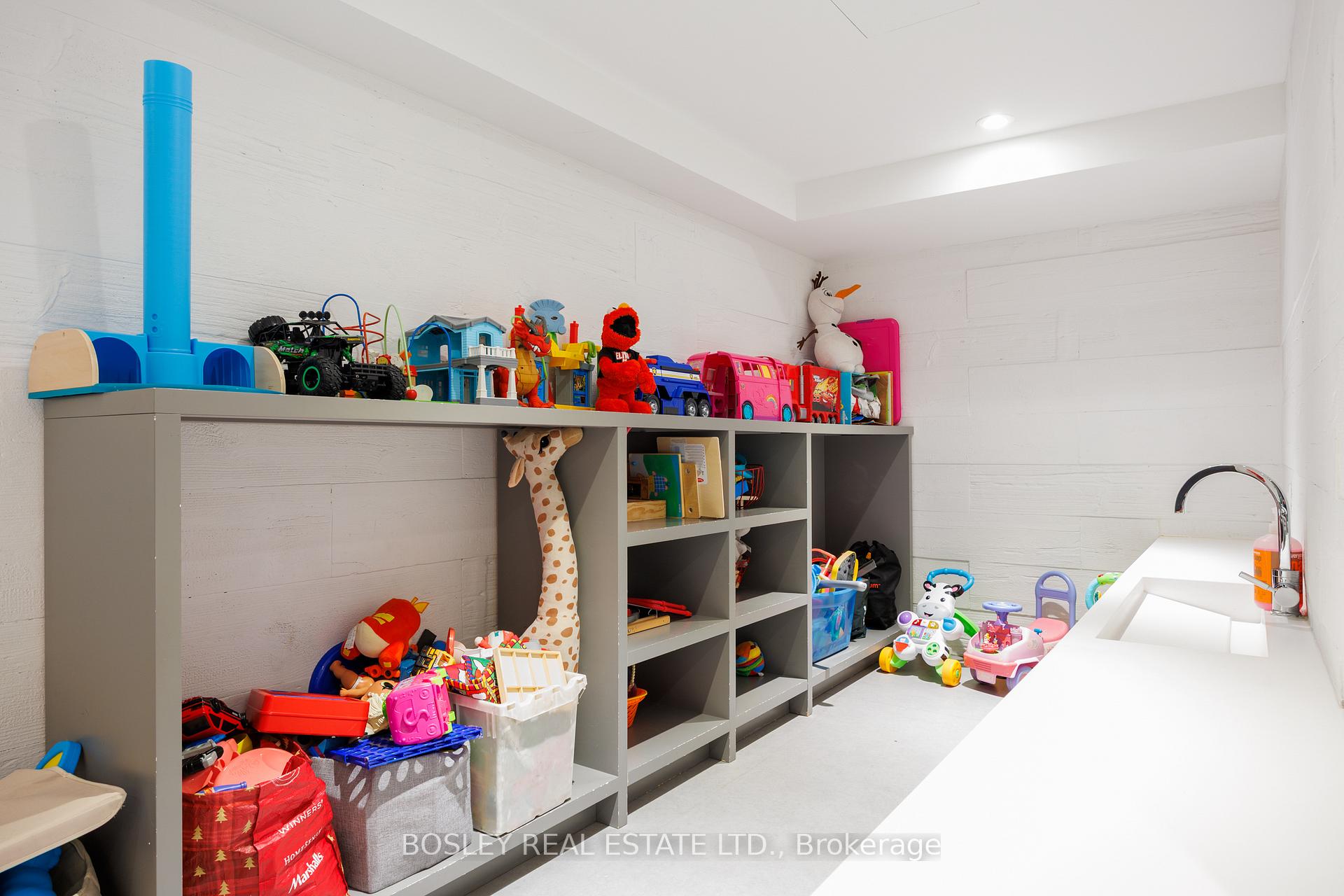 Photo 30 of Unit 932, 8 Hillsdale Avenue E, Toronto, Mount Pleasant West — HOMEH