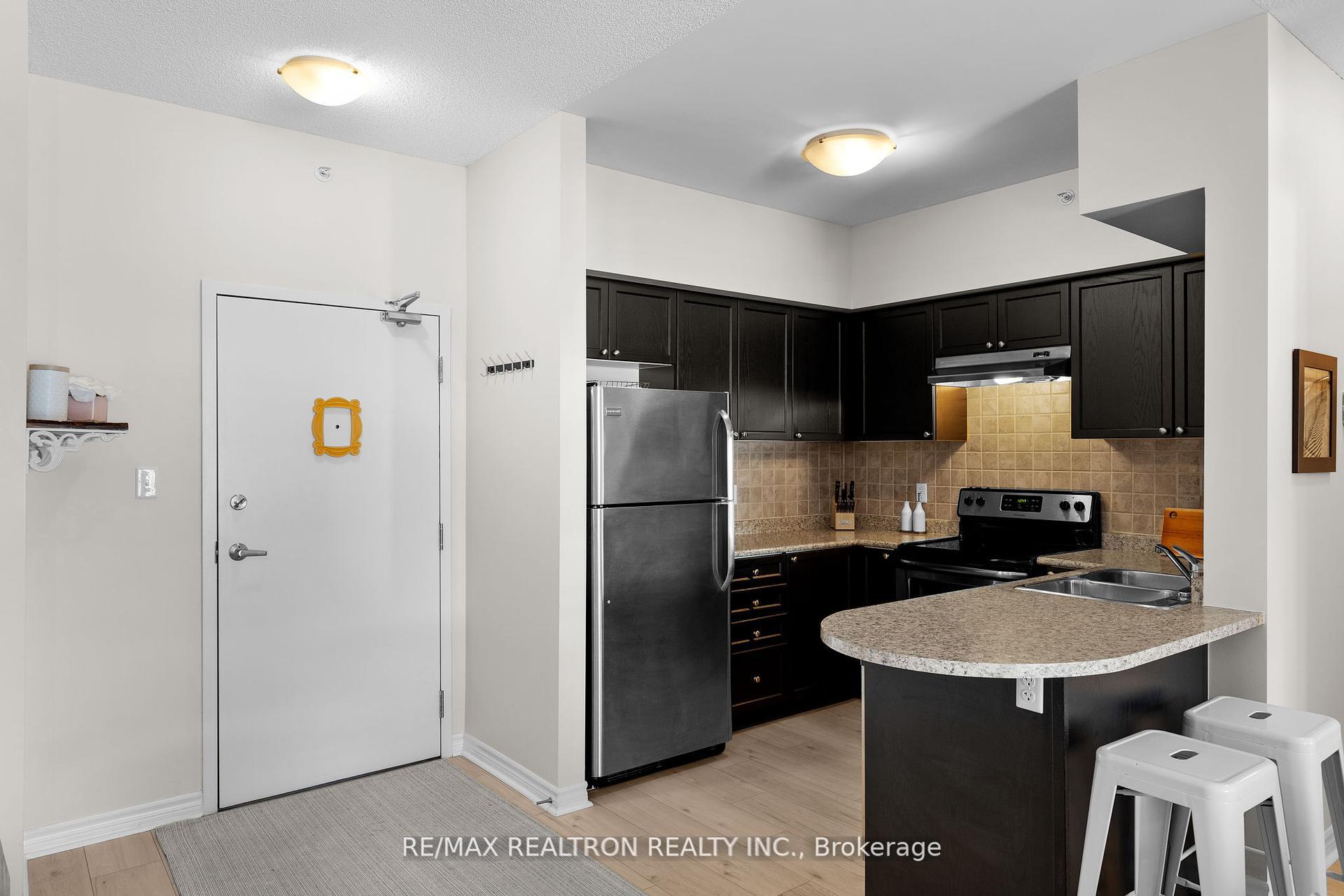 Photo 2 of Unit 107, 45 Ferndale Drive S, Barrie, Ardagh — HOMEH