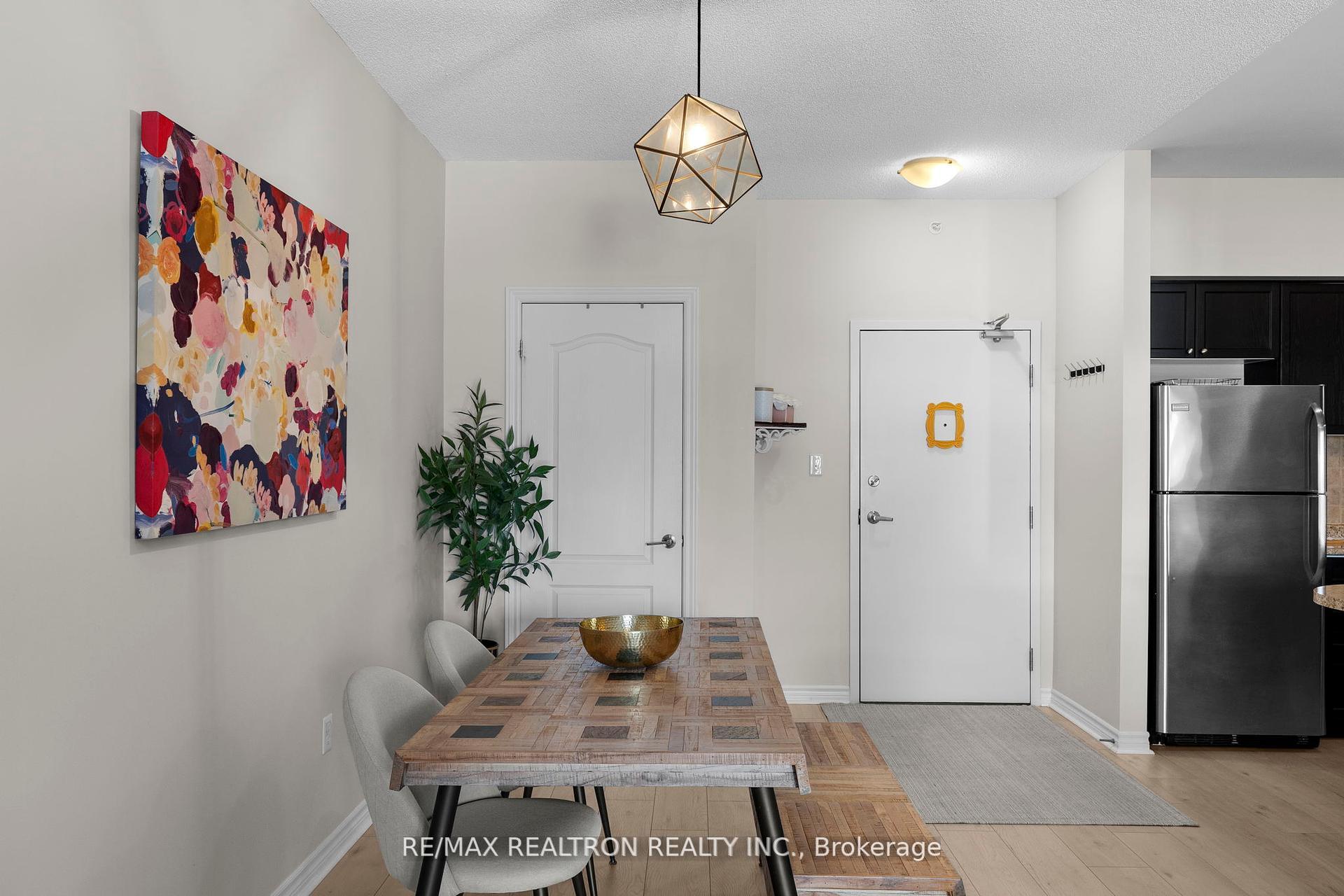 Photo 5 of Unit 107, 45 Ferndale Drive S, Barrie, Ardagh — HOMEH