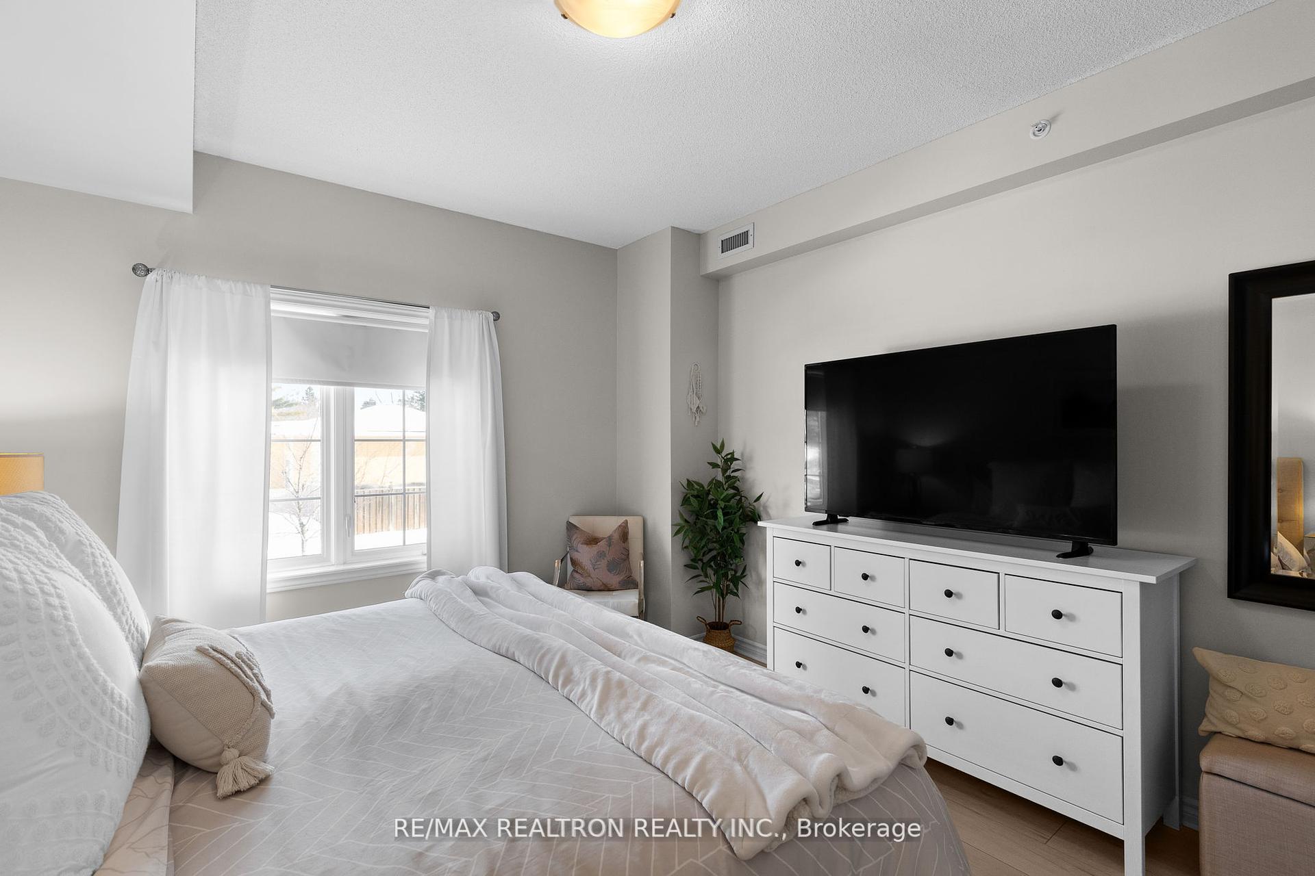Photo 13 of Unit 107, 45 Ferndale Drive S, Barrie, Ardagh — HOMEH