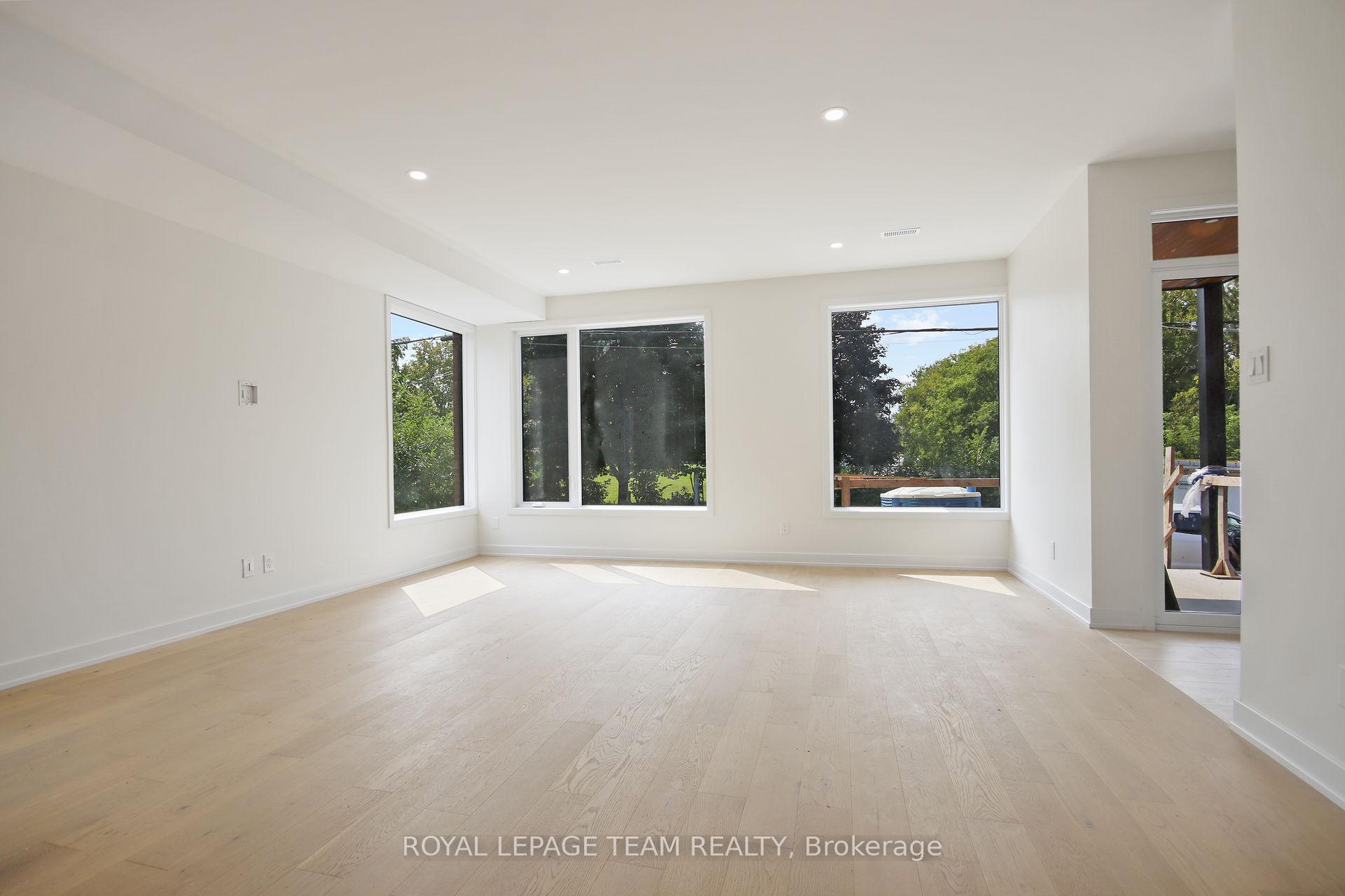 Photo 4 of Unit A/A2, 241 Breezehill Avenue, Ottawa, West Centre Town — HOMEH