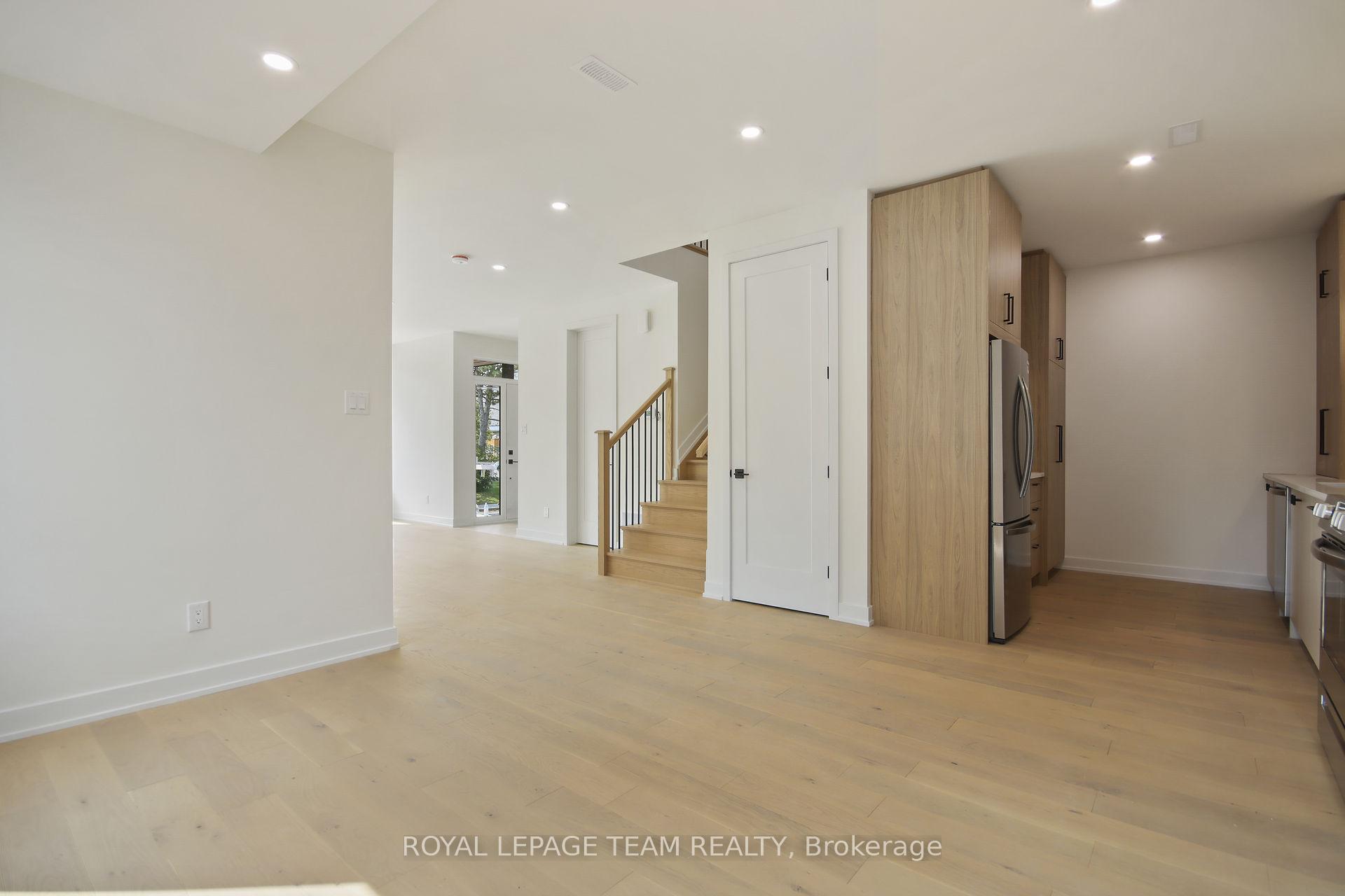 Photo 10 of Unit A/A2, 241 Breezehill Avenue, Ottawa, West Centre Town — HOMEH